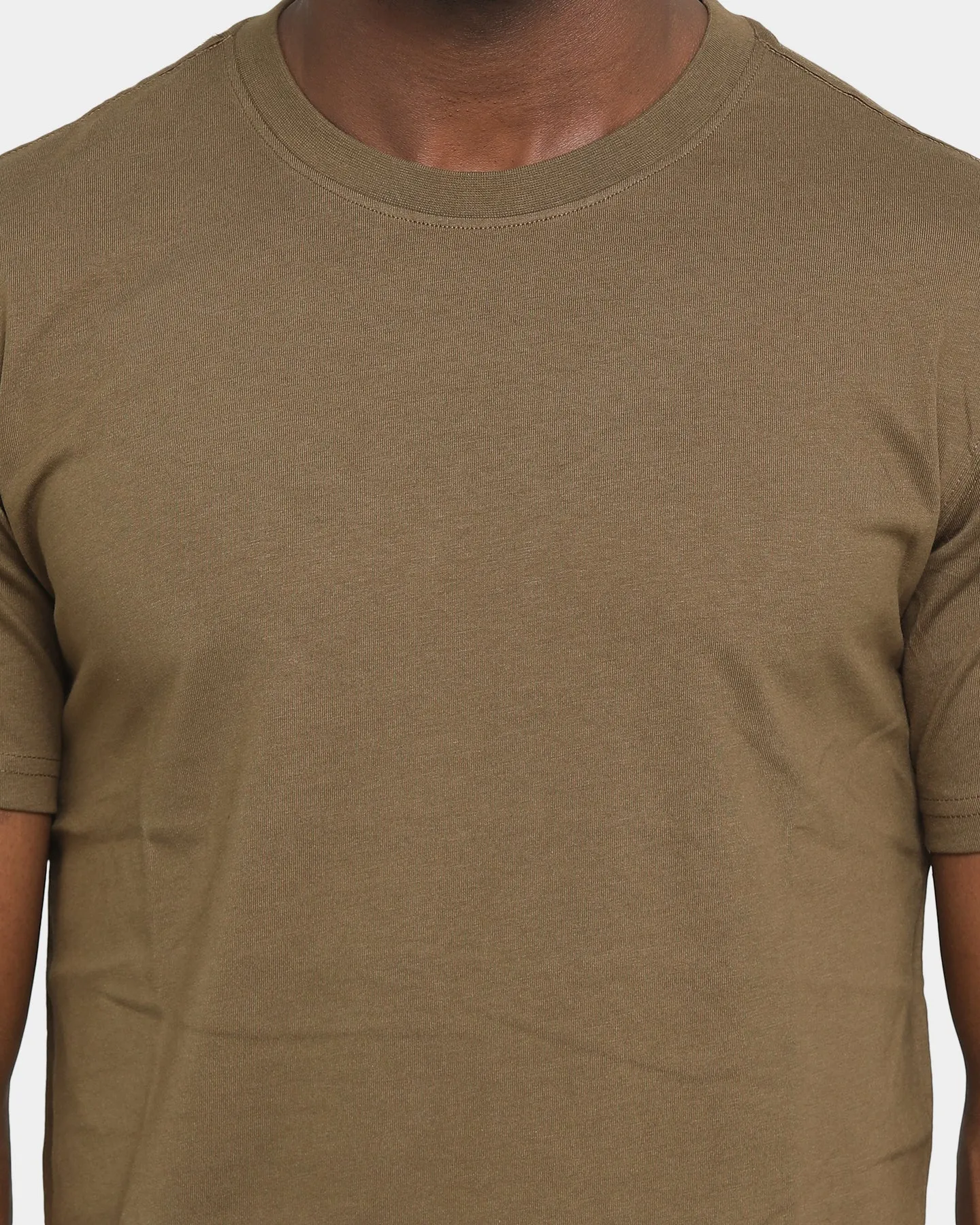 Well Made Standard Issue T-Shirt V2 Army Green Smooth Neckline