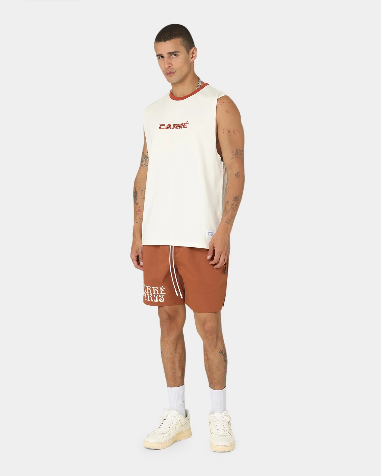 Carre Tourbillion LP Shorts Brick Playful Look tall size