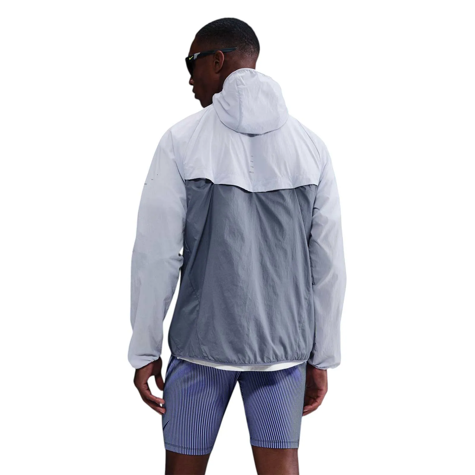 Nike Stride Mens Repel UV Running Jacket Temperature Regulating Fabric