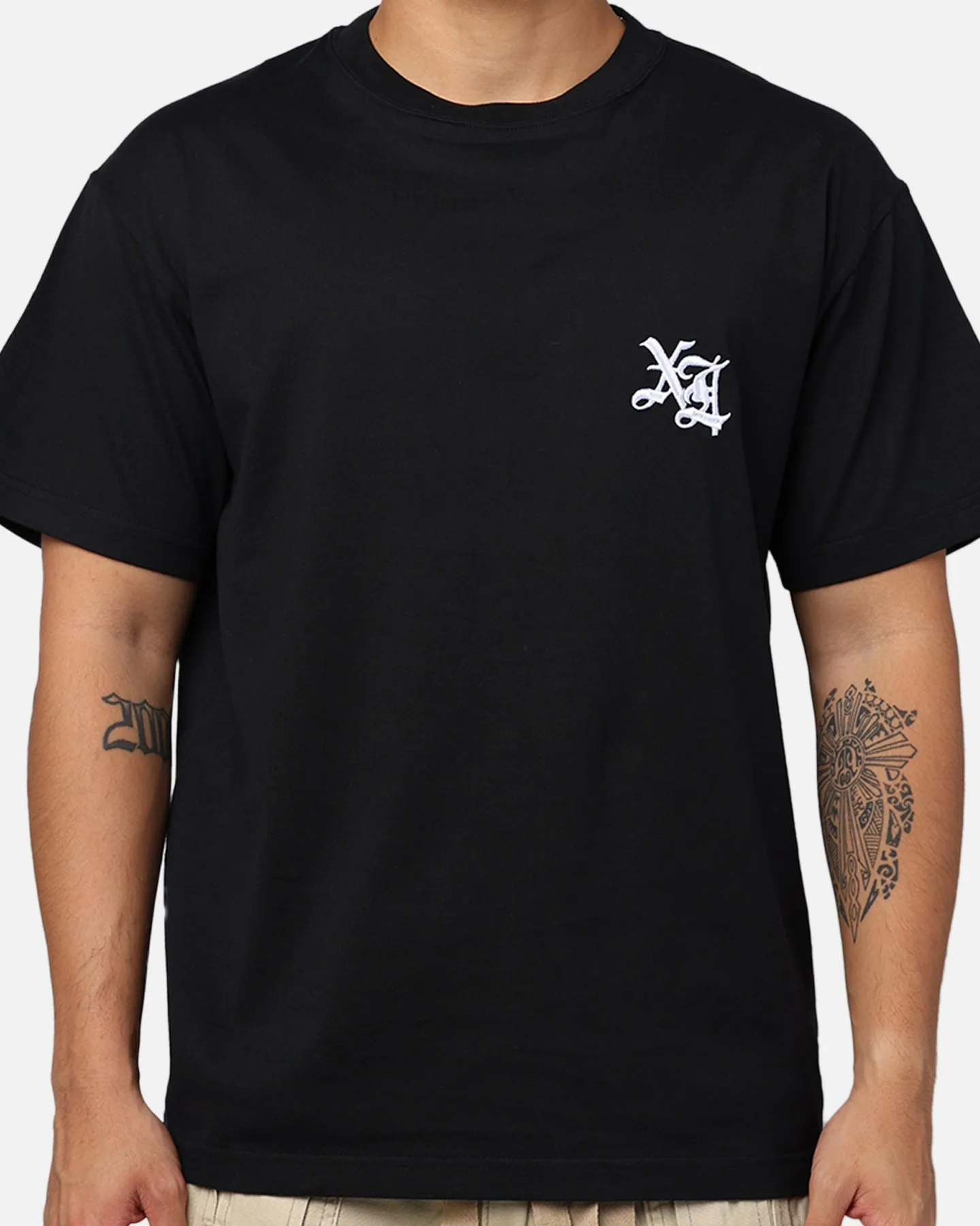 Slim fit sleekness X-Large Old English T-Shirt Black