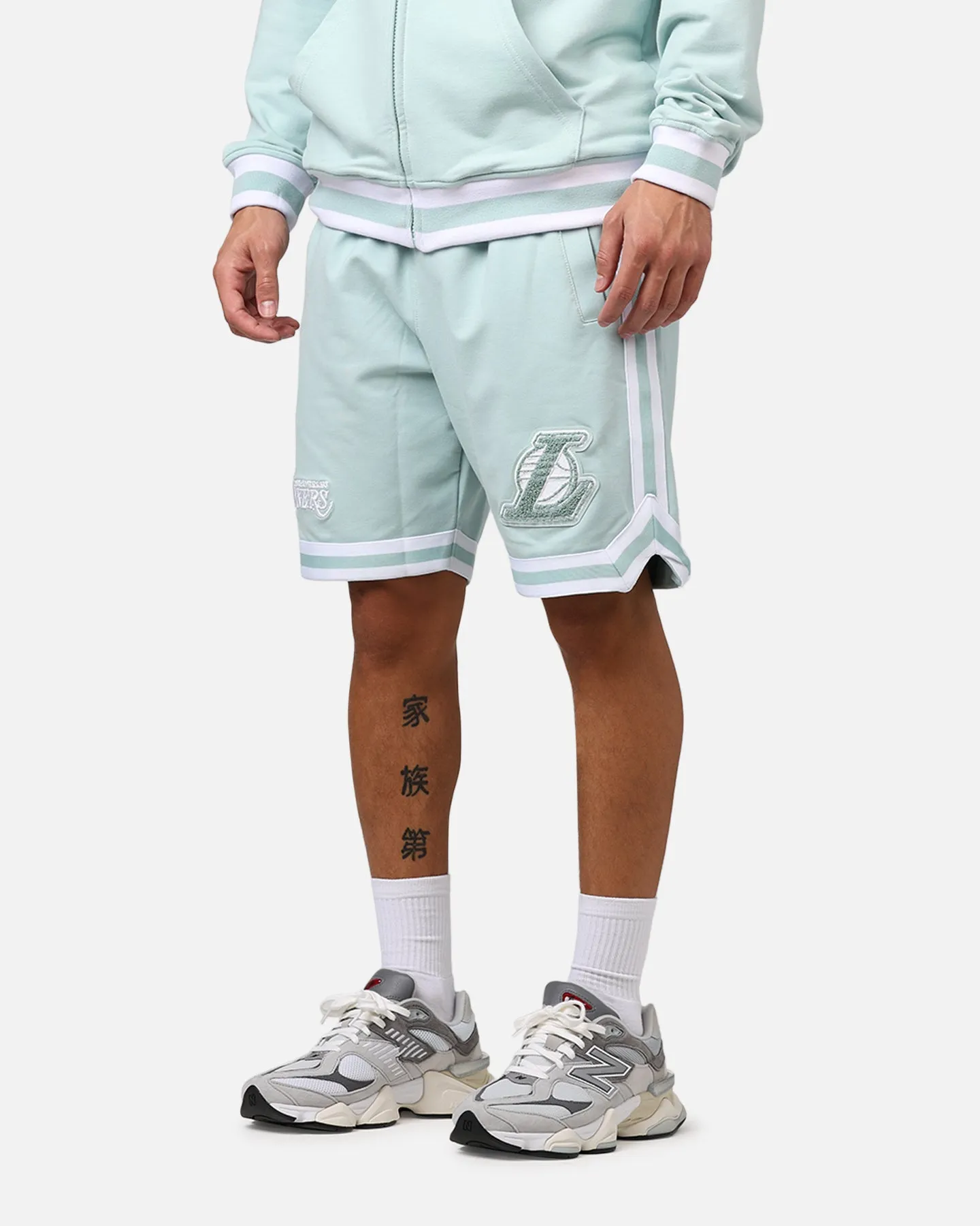 Classic Appeal Ventilated Mesh Panels New Era Los Angeles Lakers 'Logo Select Mint' Shorts Mint/White