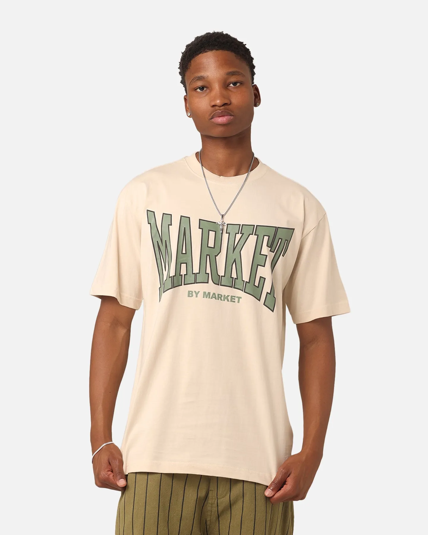 Cool Layering Weekend Comfort Market Persistent Logo T-Shirt Ecru