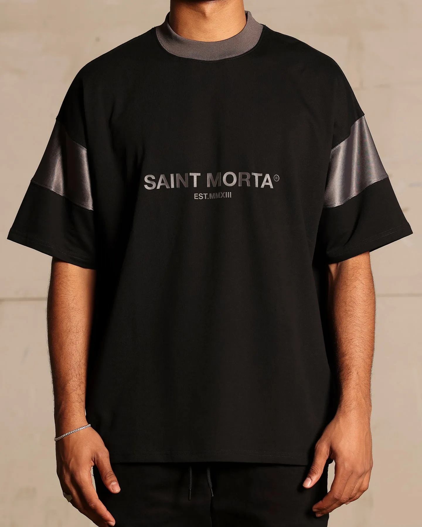 Soft and durable Saint Morta Box Panel T-Shirt Black