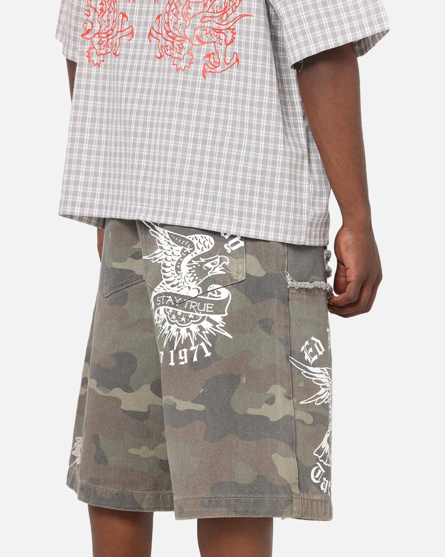 Limited Edition MultiPocket Design Ed Hardy Distress Camo Carpenter Jorts Camo