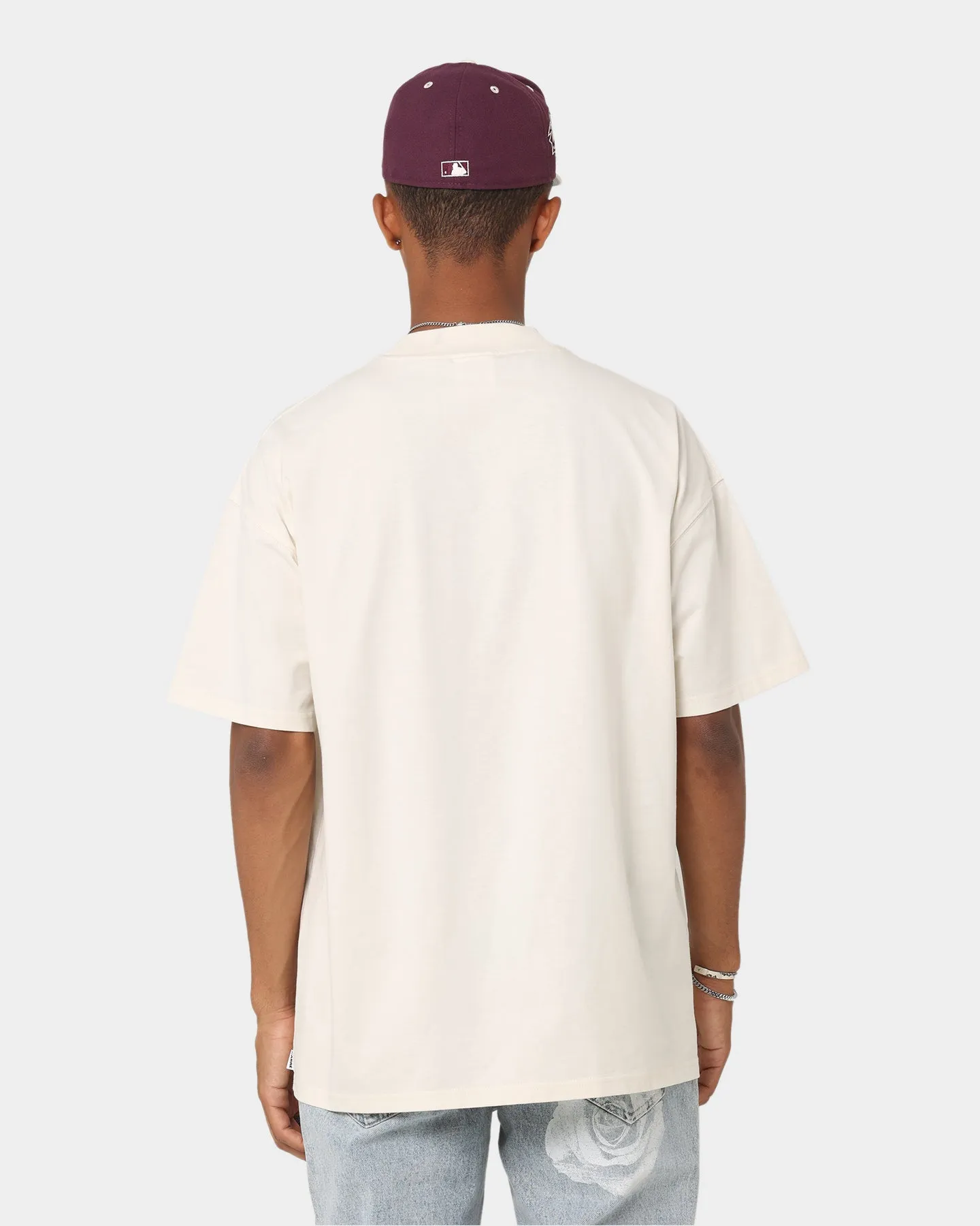 Carr?? Arch Oversized T-Shirt Off White Light Casual Wear