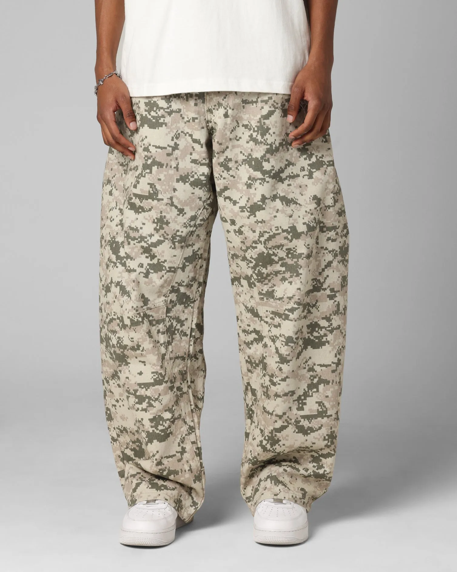 Elastic Fit Loiter F-16 Balloon Jeans Digi Camo