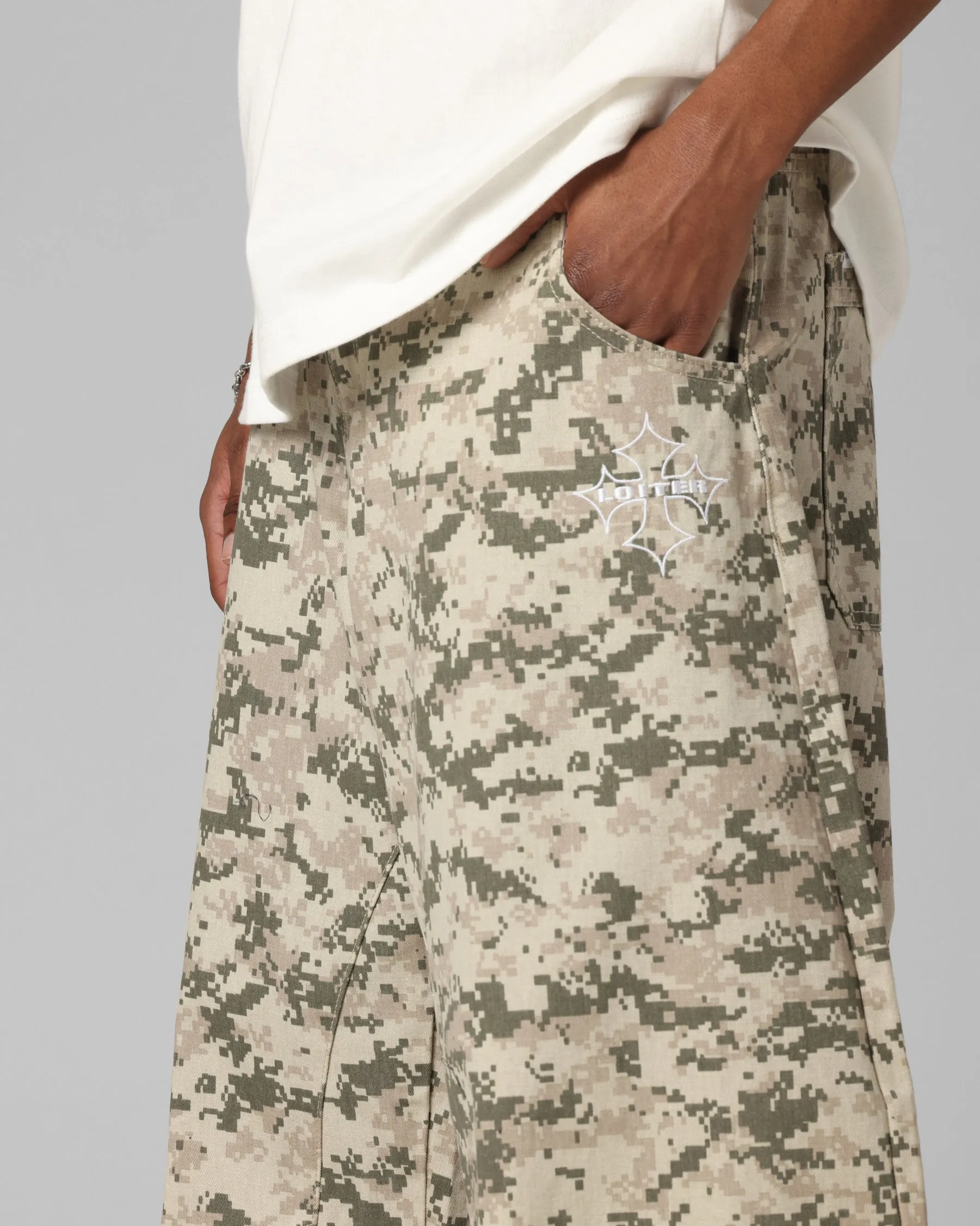Loiter F-16 Balloon Jeans Digi Camo Light Reflective Details