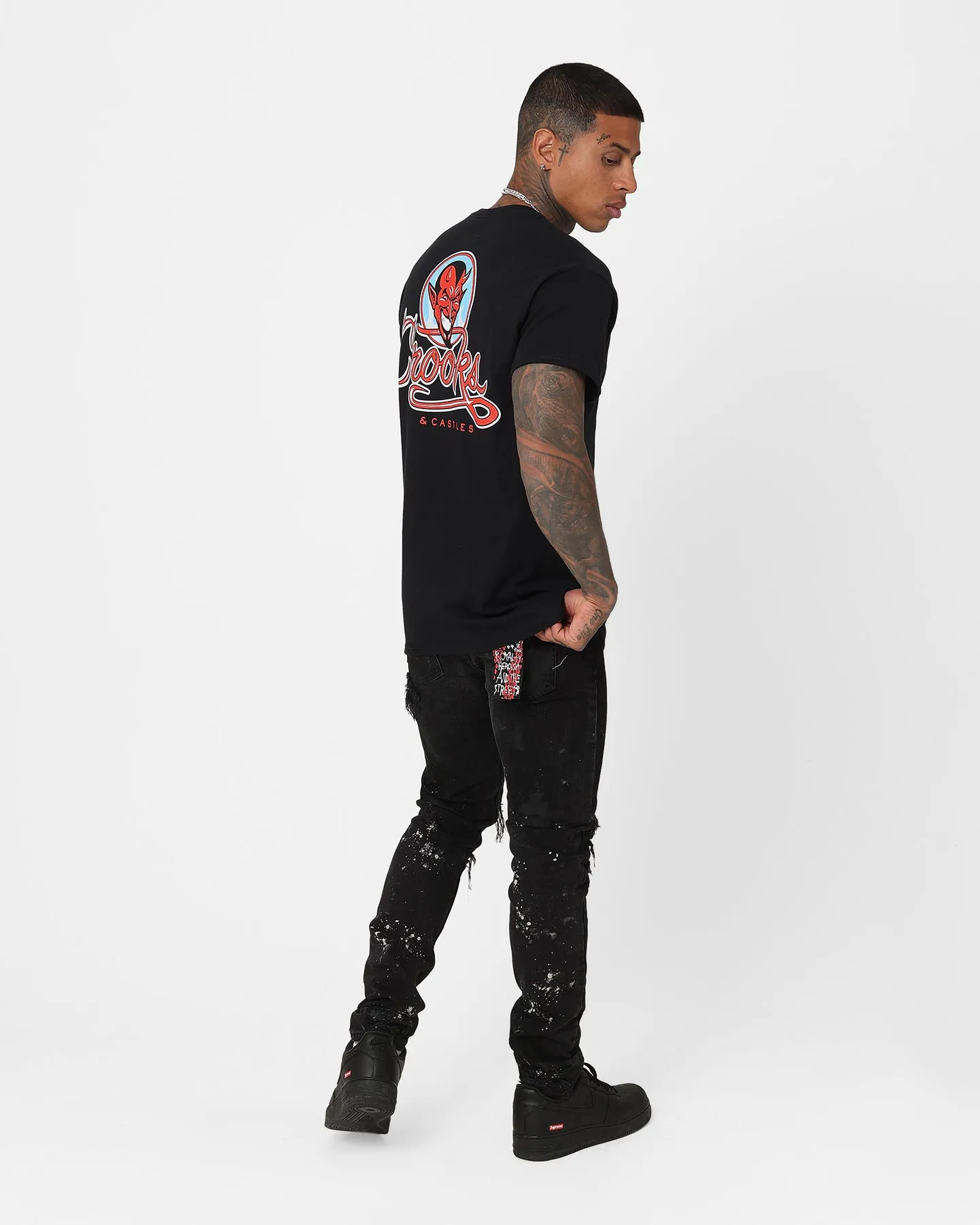 Crooks & Castles Cunning T-Shirt Black Fashion-Forward Fit Ribbed Collar Trim