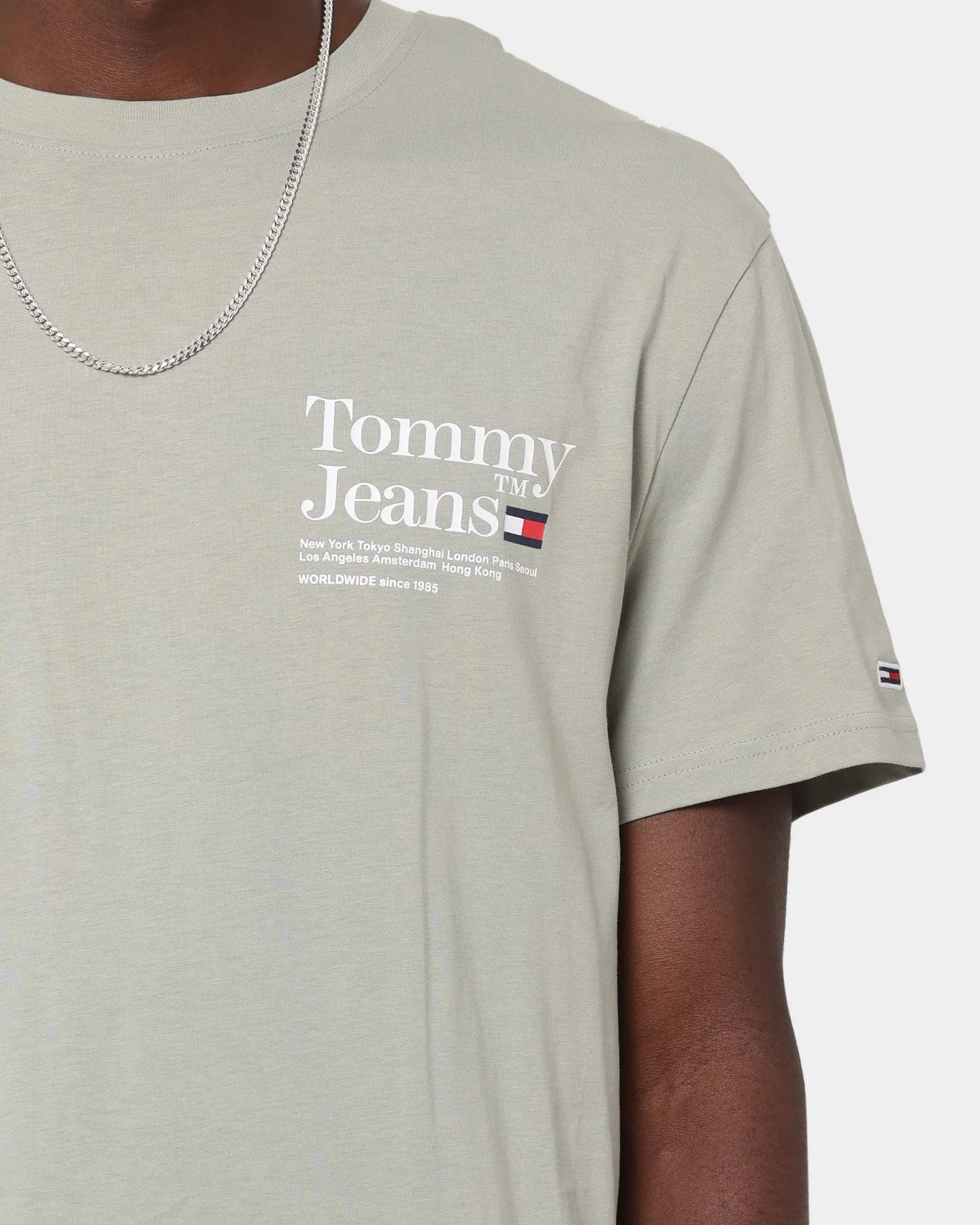 Sustainable Packaging Chic Comfort Style Tommy Jeans TJM Tommy Text T-Shirt Faded Willow