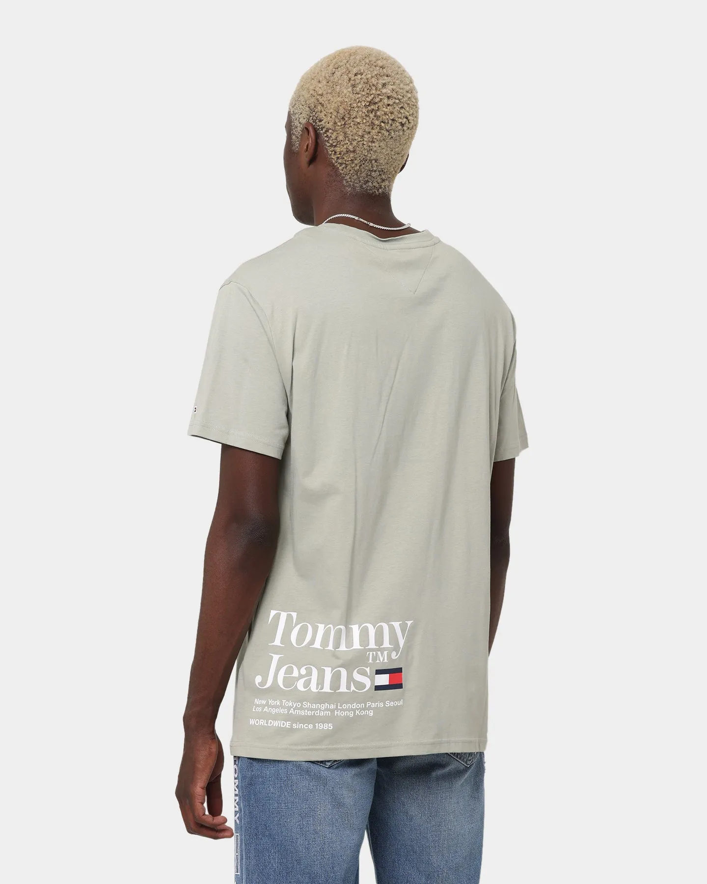 Tommy Jeans TJM Tommy Text T-Shirt Faded Willow Water Based Ink Relax Style Trend