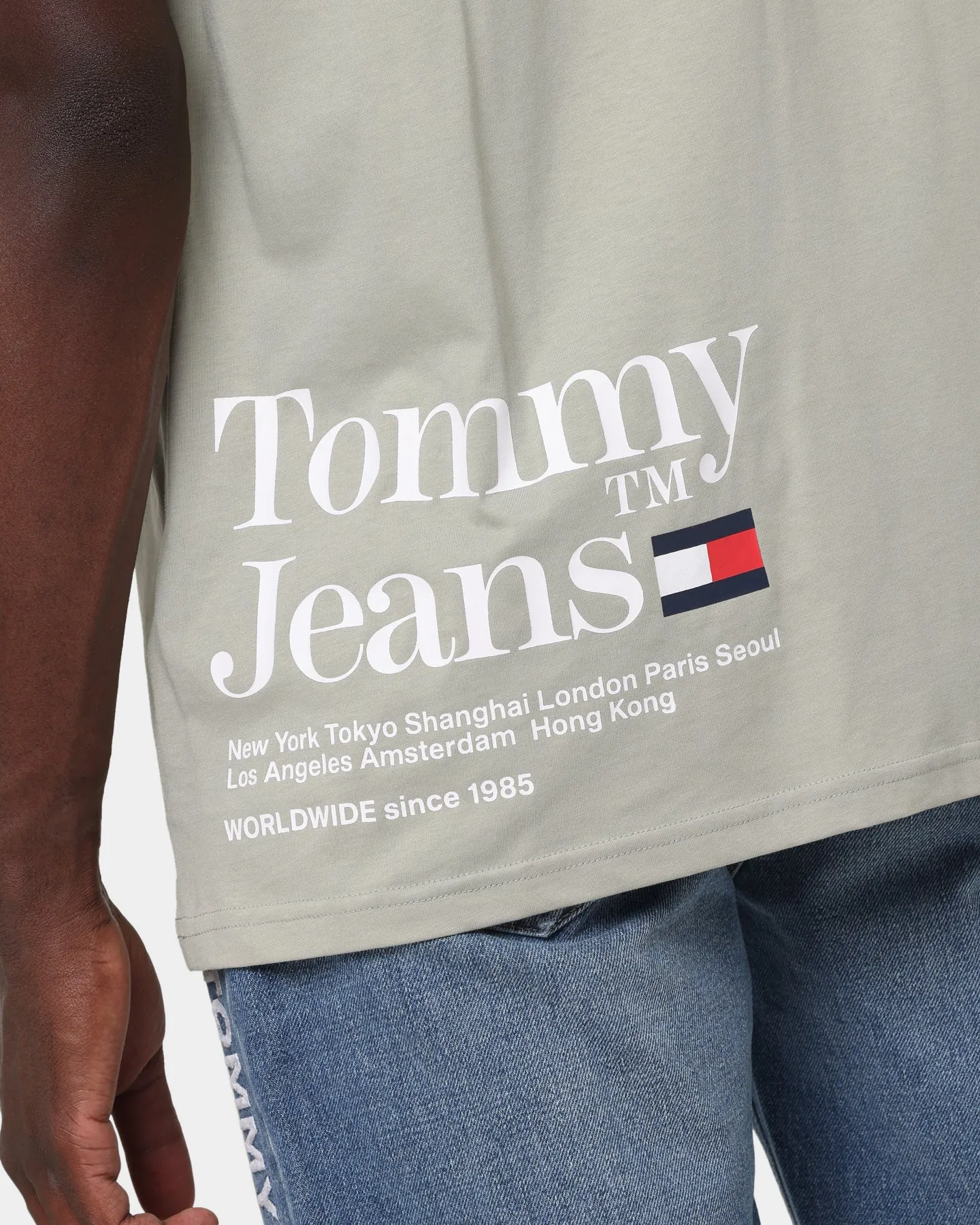 Tommy Jeans TJM Tommy Text T-Shirt Faded Willow Wrinkle Resistant Cloth