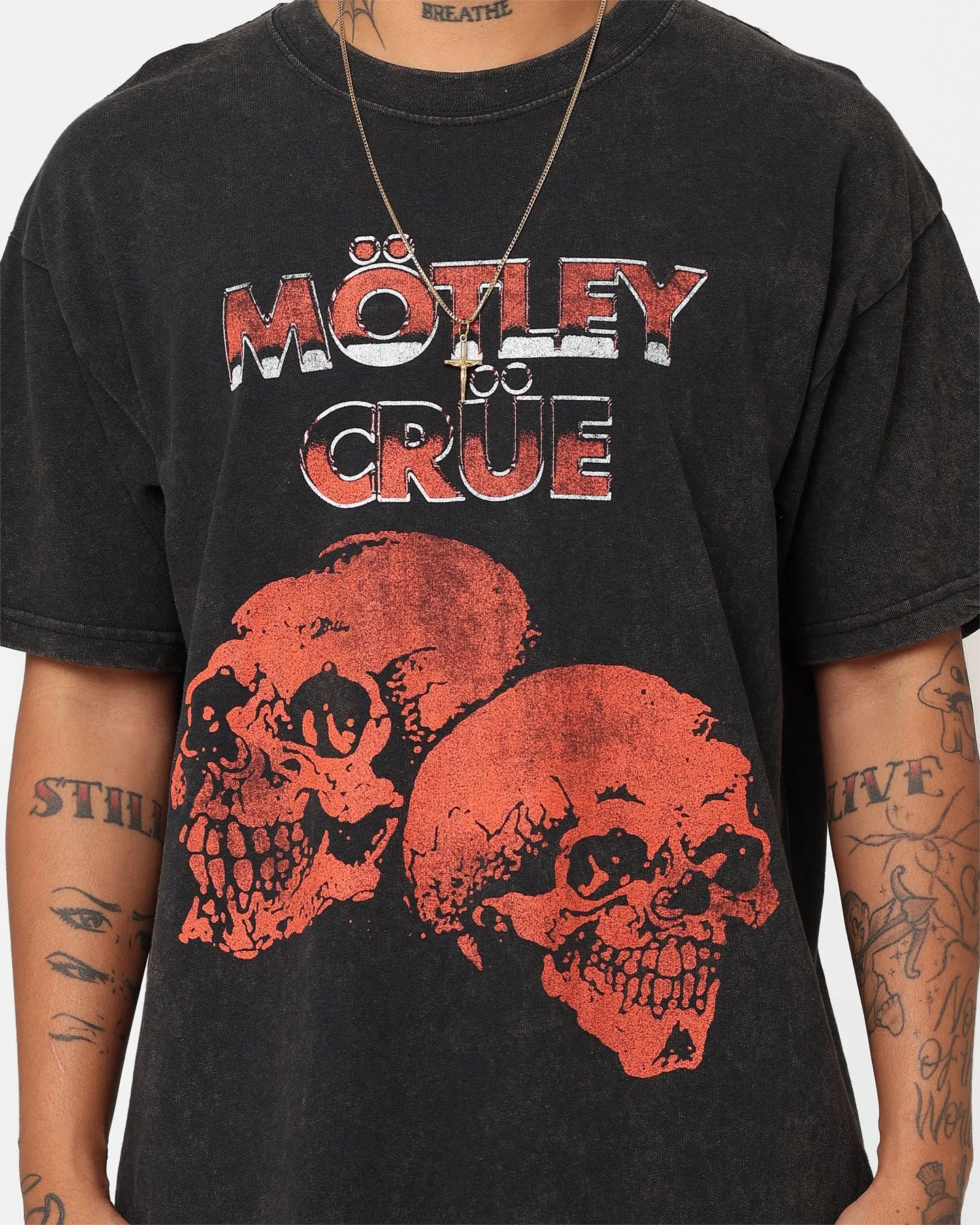 Motley Crue Red Skulls T-Shirt Black Wash baby shower