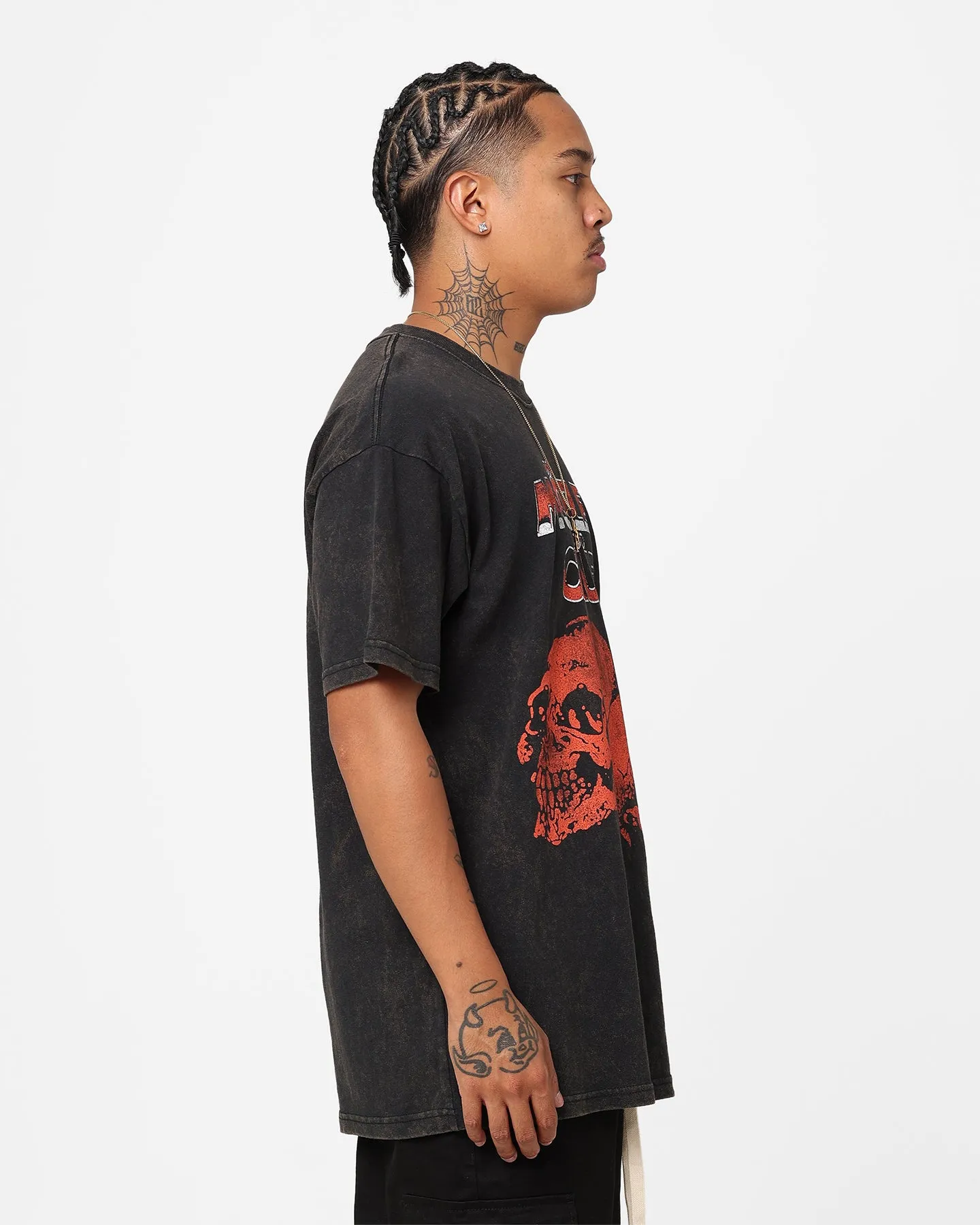 Breathable Mesh Panels Comfy Look Motley Crue Red Skulls T-Shirt Black Wash