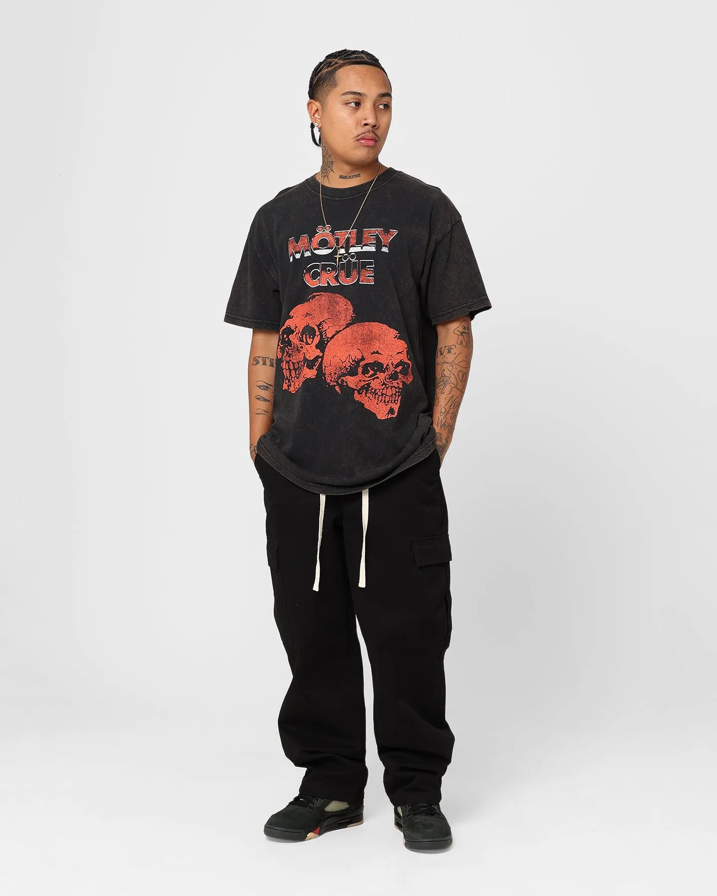 Motley Crue Red Skulls T-Shirt Black Wash Quick Wear