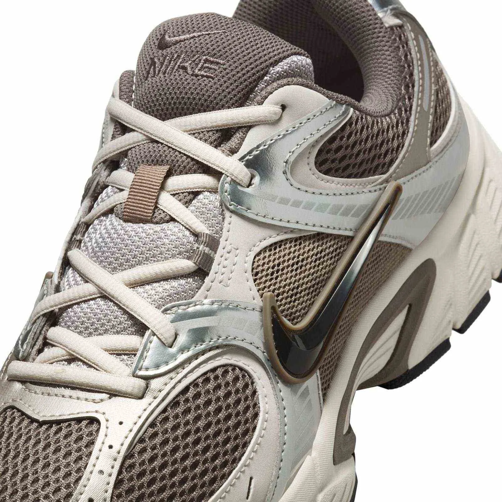 Classic Base Eva Midsole Nike V5 RNR Mens Shoes
