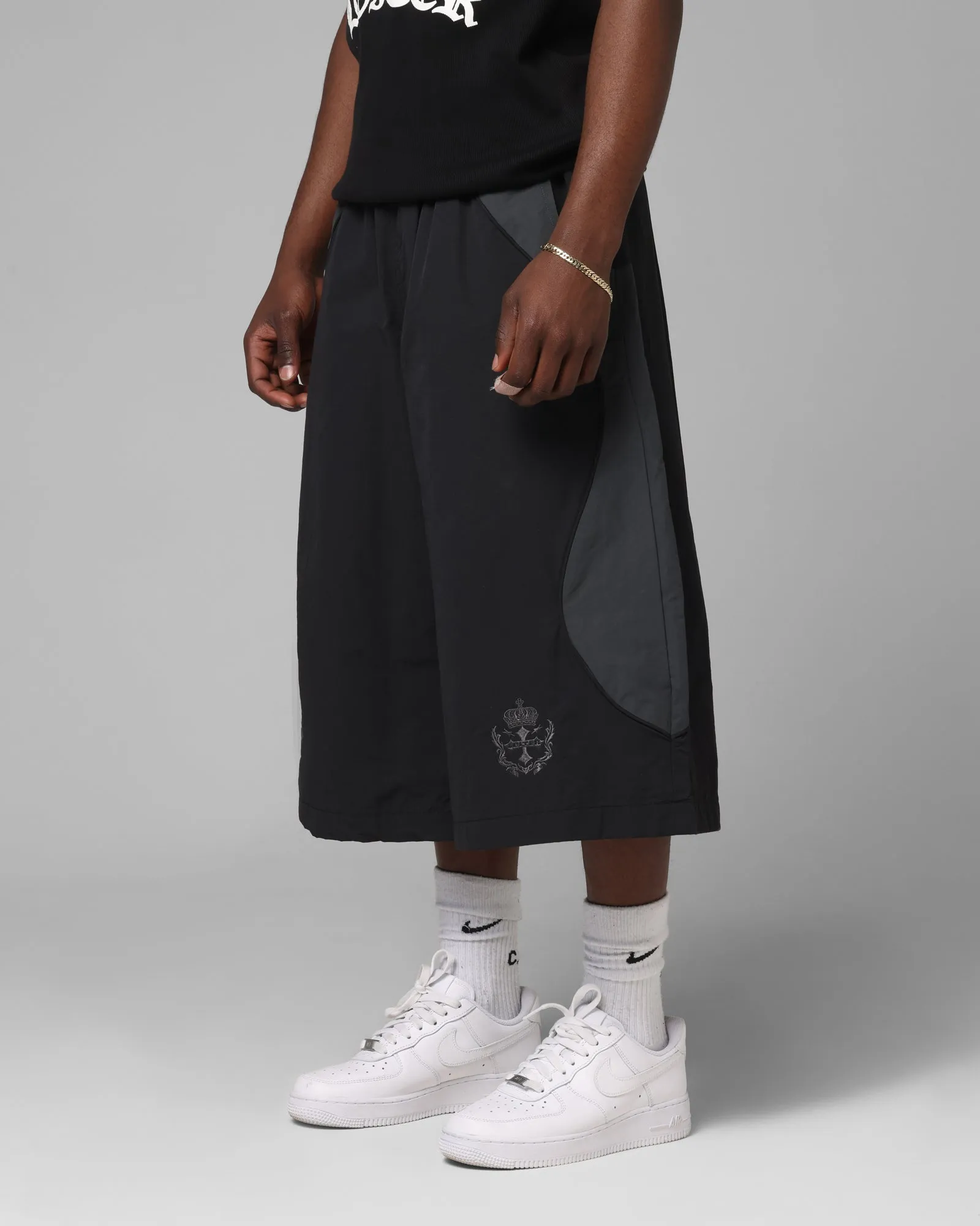 LowProfileTopstitching Durable Construction Loiter Club Classic Track Shorts Black
