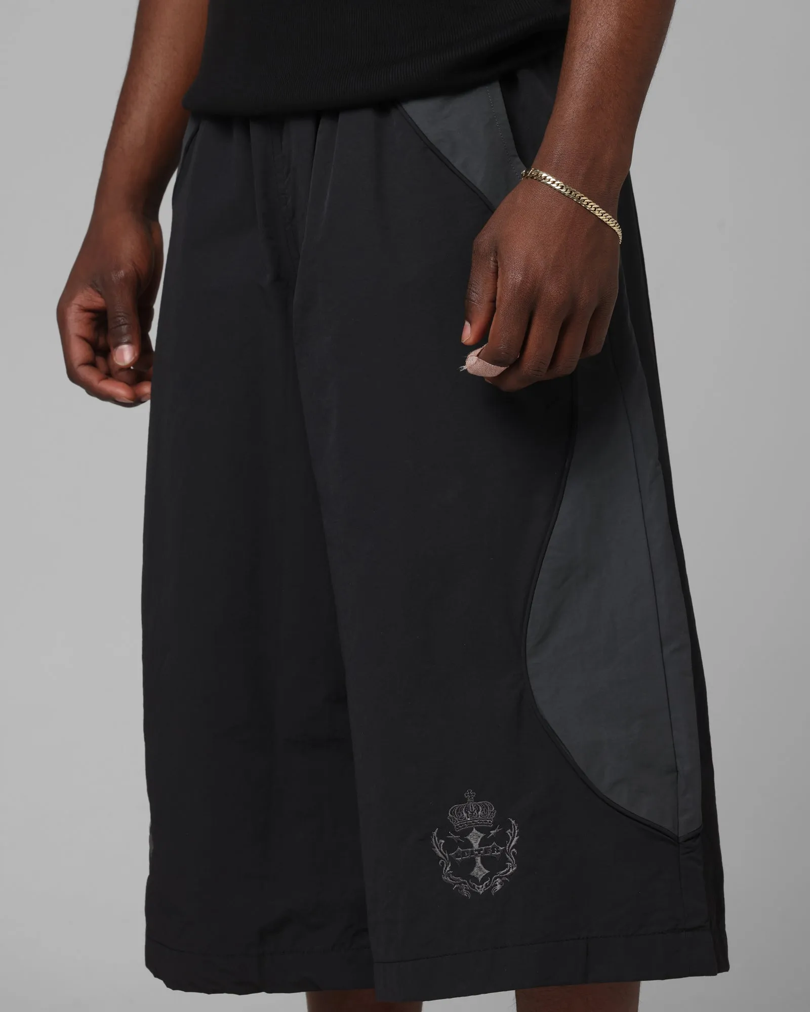 Tapered Look Loiter Club Classic Track Shorts Black