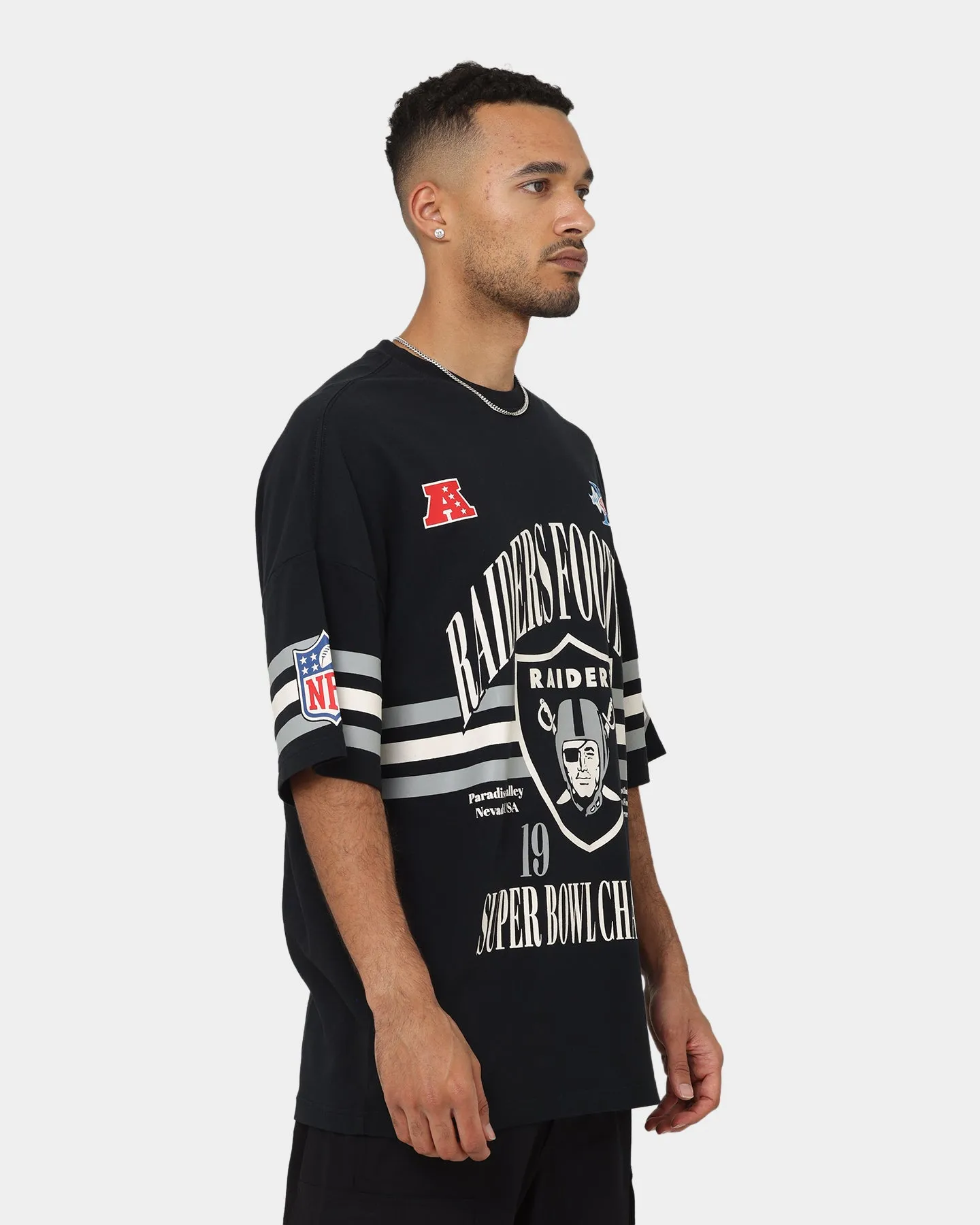 Majestic Athletic Las Vegas Raiders Champion Arch Stripe Oversized T-Shirt Faded Black Cozy and Comfortable