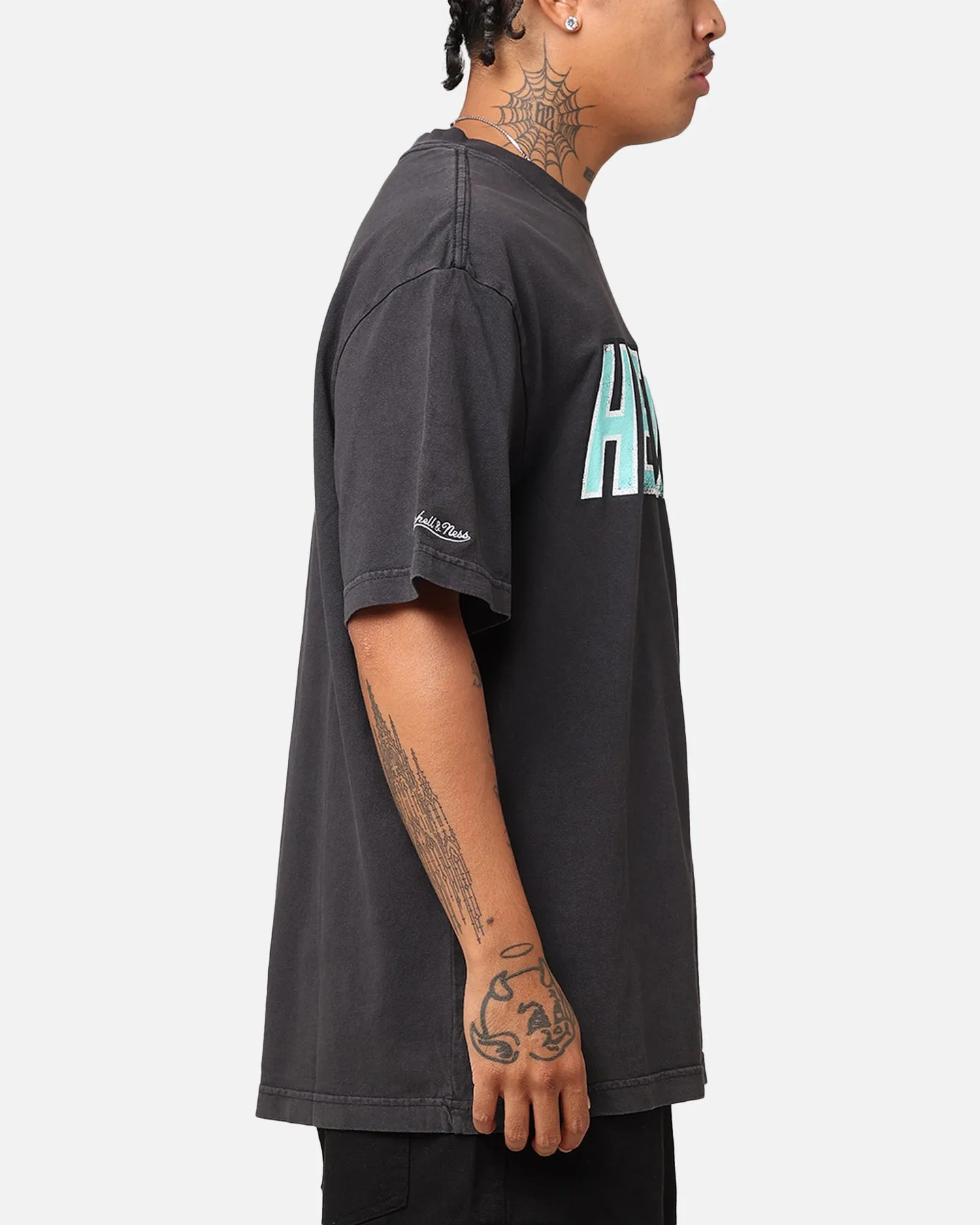 Mitchell & Ness Miami Heat Ice Blue Logo T-Shirt Faded Black Fashion and Comfort