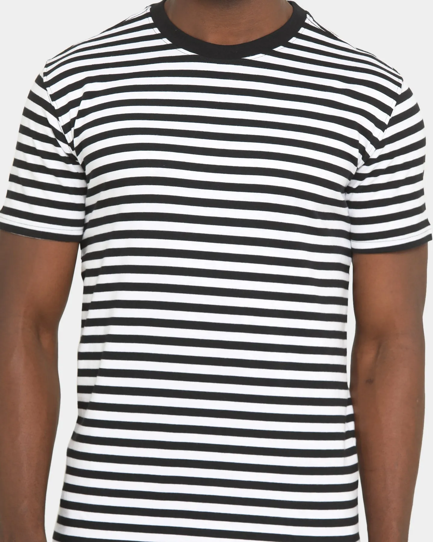 Well Made Standard Issue T-Shirt V2 Black/White Perfect Comfort