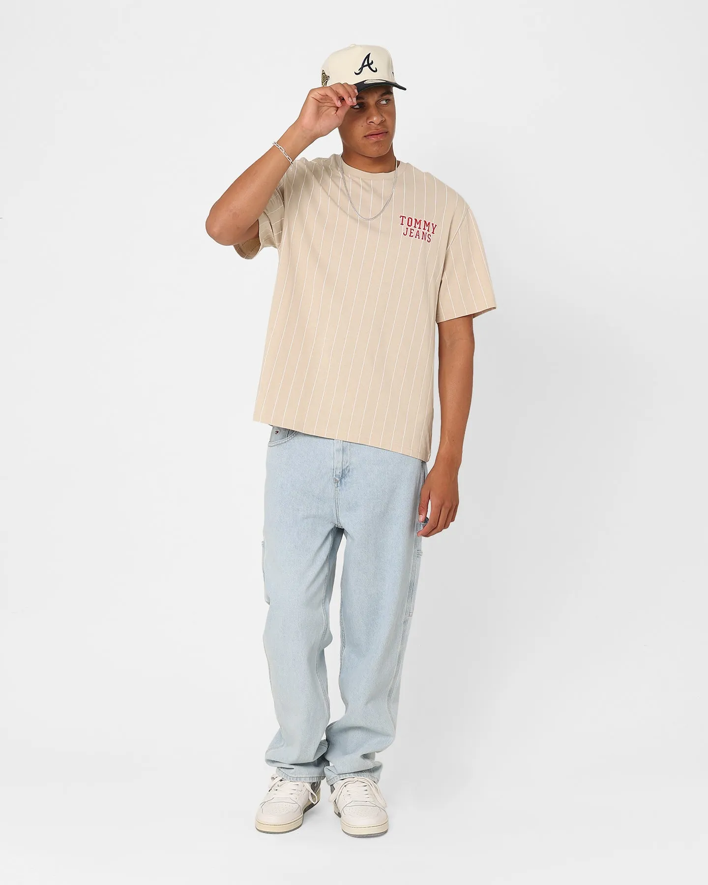 Tommy Jeans Pinstripe T-Shirt Classic Beige Fit for All Seasons