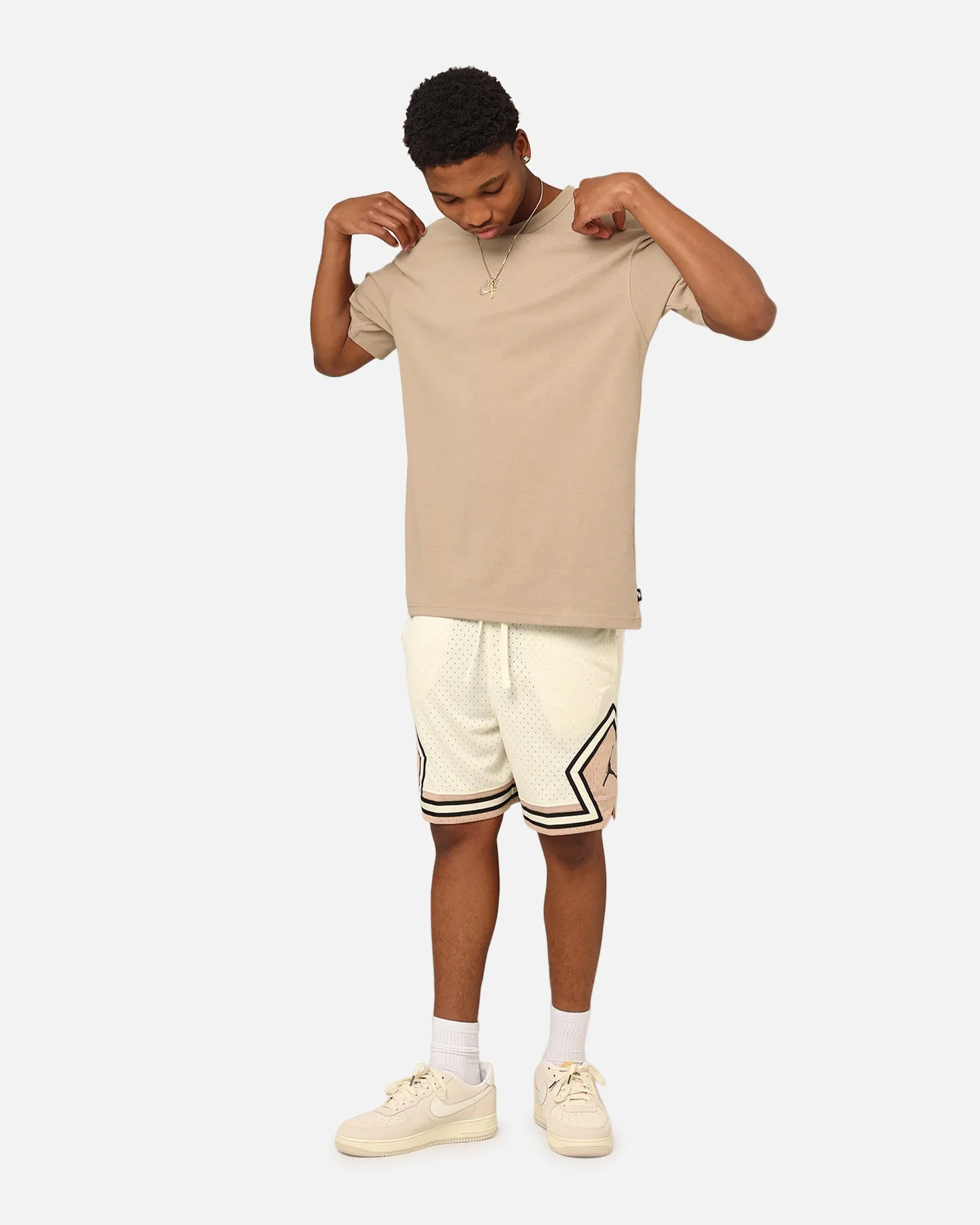 Nike Sportswear Premium Essentials Sustainable T-Shirt Khaki TaglessDesign Moisture Wicking Fabric