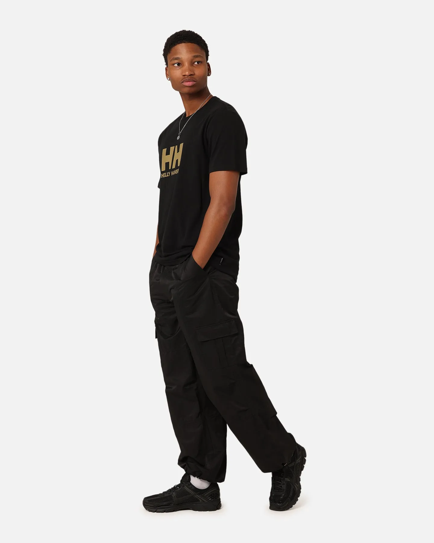 Outdoor Layer Daily Trend Look Helly Hansen X Culture Kings T-Shirt Black