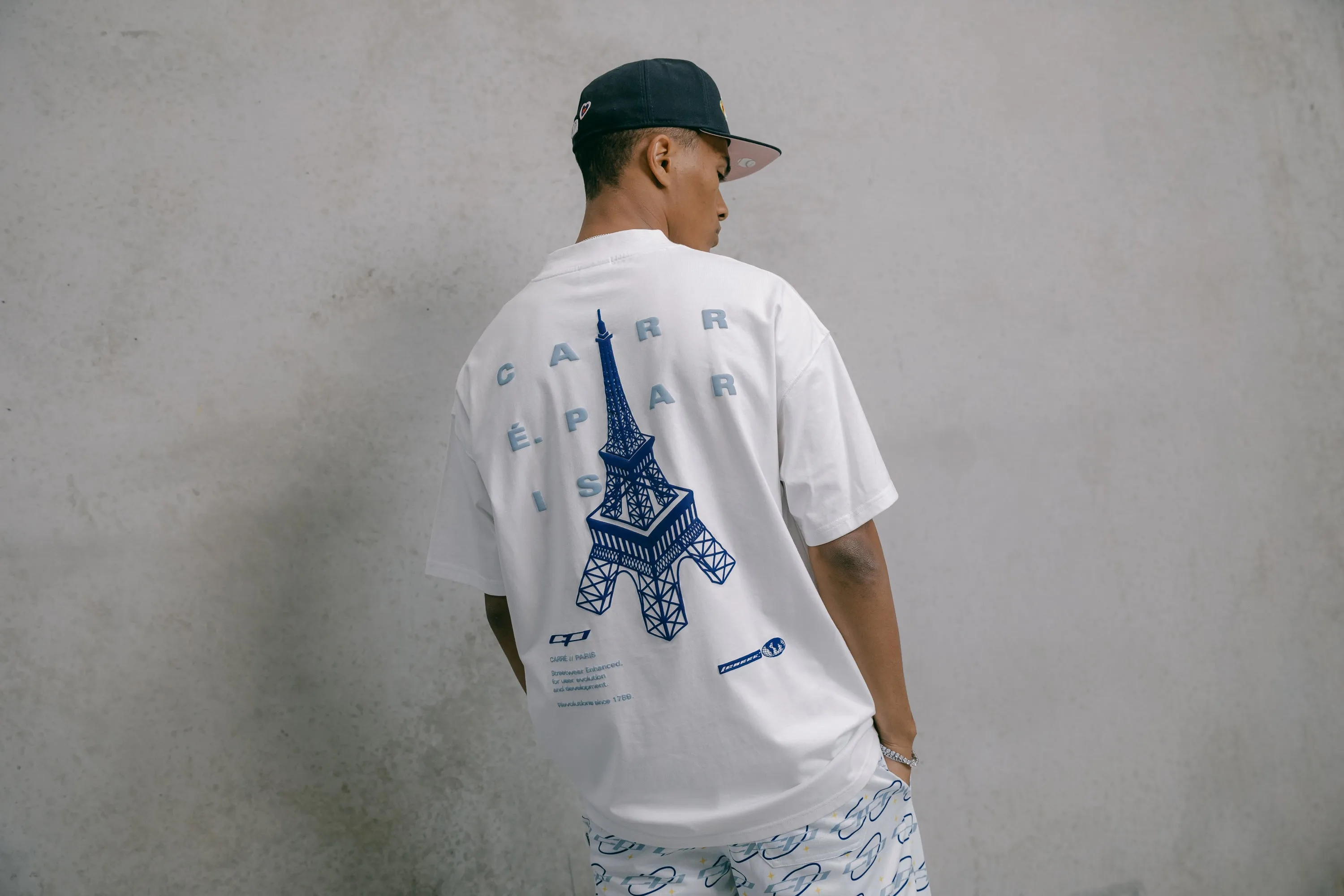 Easygoing Design Ruffled edges Carr?? Enhanced Oversized T-Shirt White