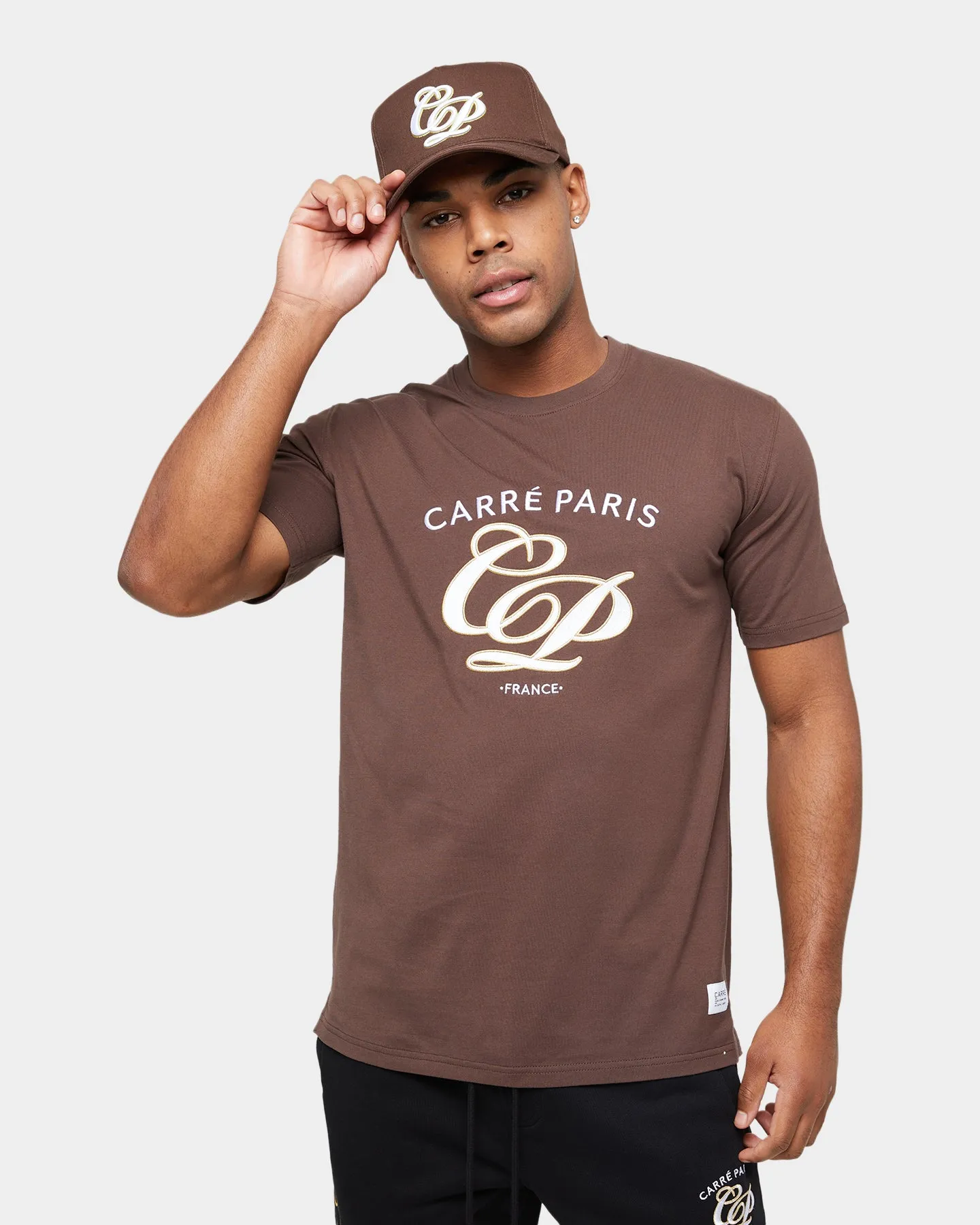 Comfy Essentials Carre Revolutionnaires Classic Short Sleeve T-Shirt Dark Brown