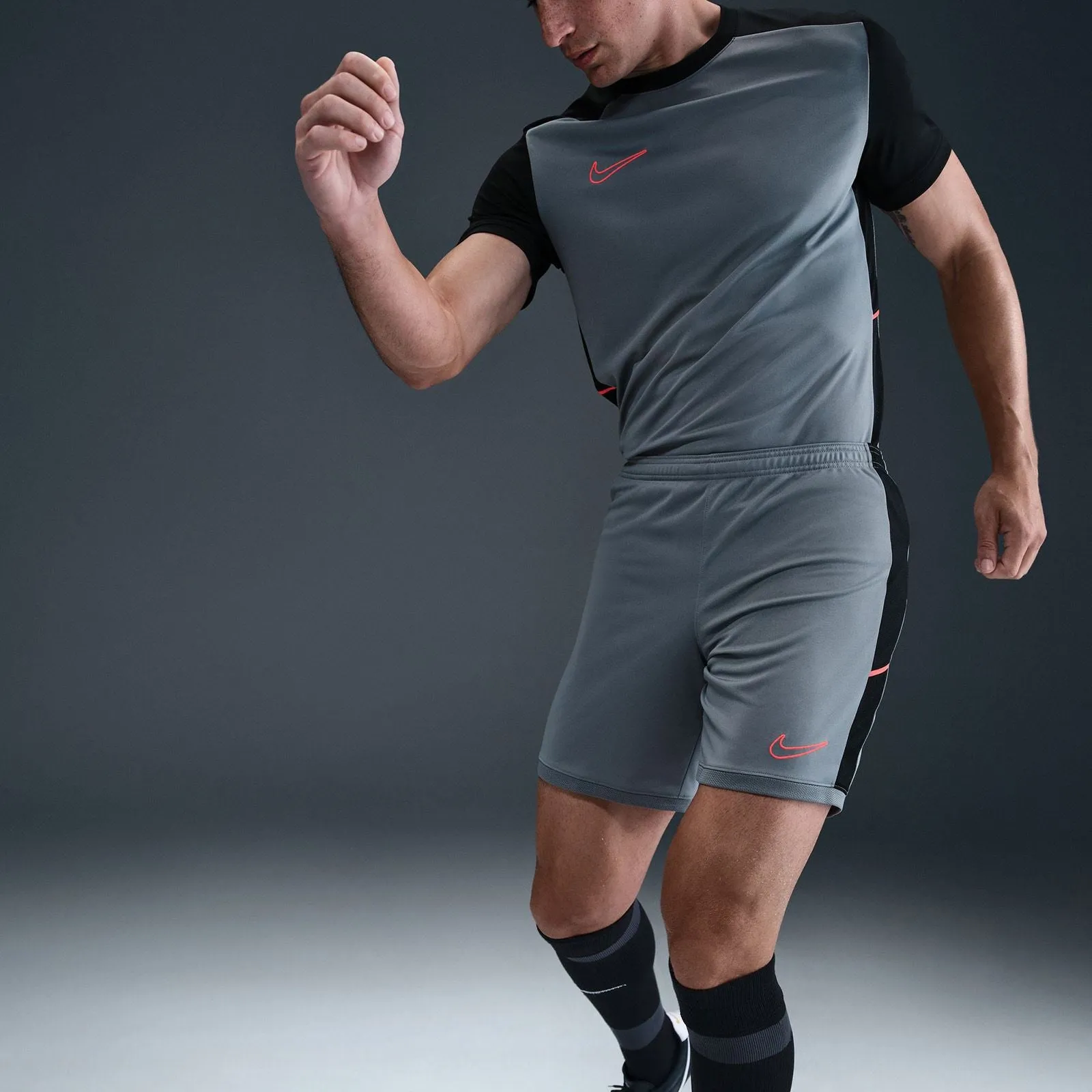 Nike Academy Mens Dri-FIT Soccer Shorts skateboarding outfit Clean Lines