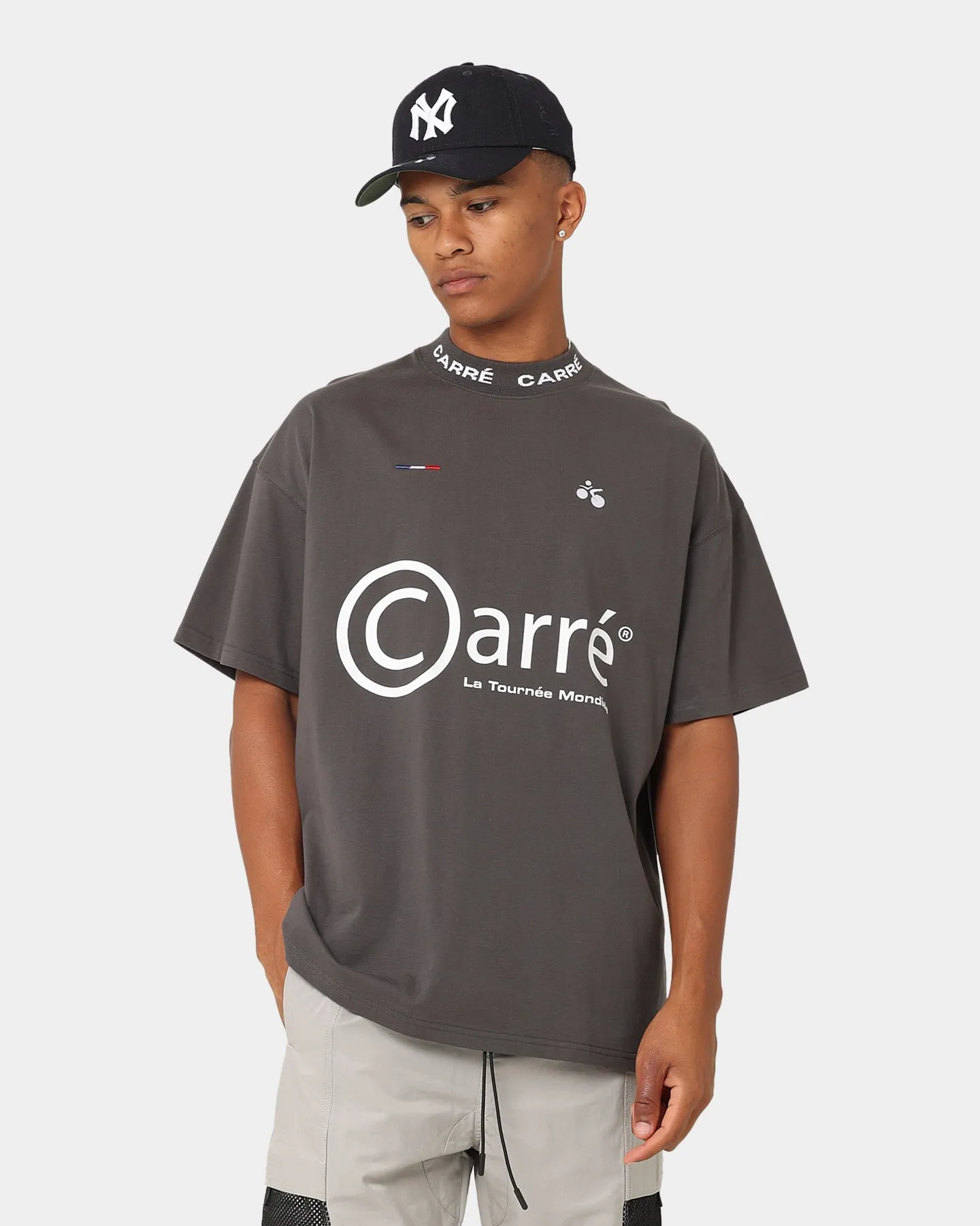 Carre Tournee Oversized Short Sleeve T-Shirt Coal Everyday apparel
