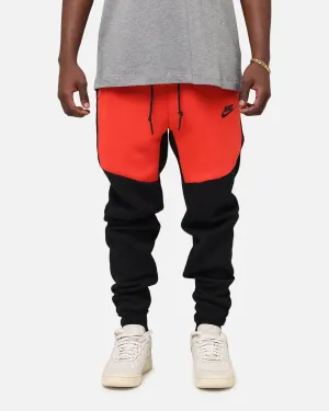 Non Restrictive Fit Nike Sportswear Tech Fleece Joggers Lt Crimson/Black