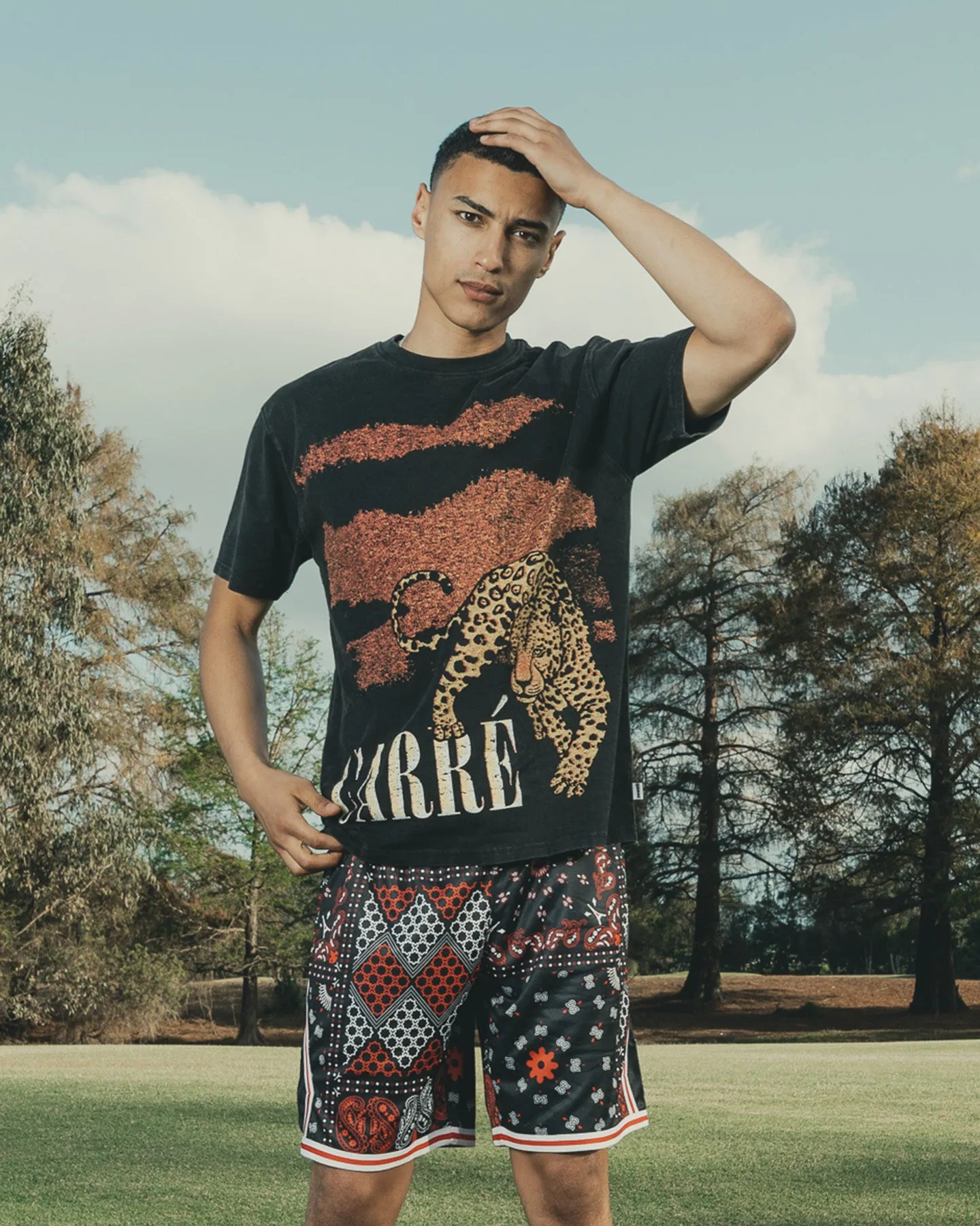 Carr?? Leo Vintage T-Shirt Washed Black Essential Fit