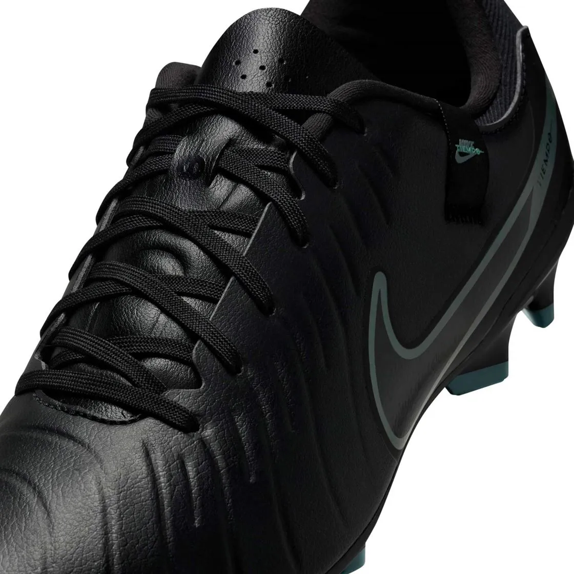 Nike Tiempo Legend 10 Academy Multi-Ground Football Boots outfit pairing