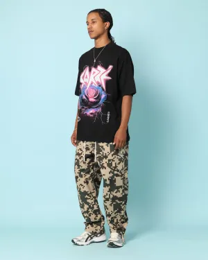 LayeringFriendly Carre Love Rose T-Shirt Black