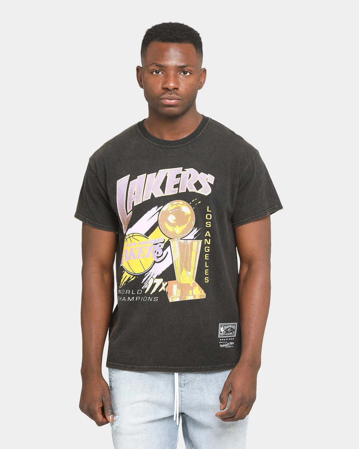 Mitchell & Ness Los Angeles Lakers 17 Times Champ T-Shirt Faded Black Non Shrink Material
