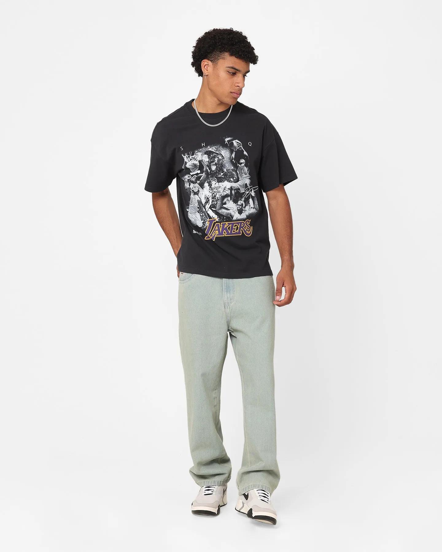 Mitchell & Ness Los Angeles Lakers Shaquille O'Neal Player Photo T-Shirt Faded Black Soft Brushed Finish TaglessDesign