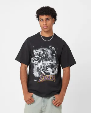 Playful Prints Smart Casual Look Mitchell & Ness Los Angeles Lakers Shaquille O'Neal Player Photo T-Shirt Faded Black