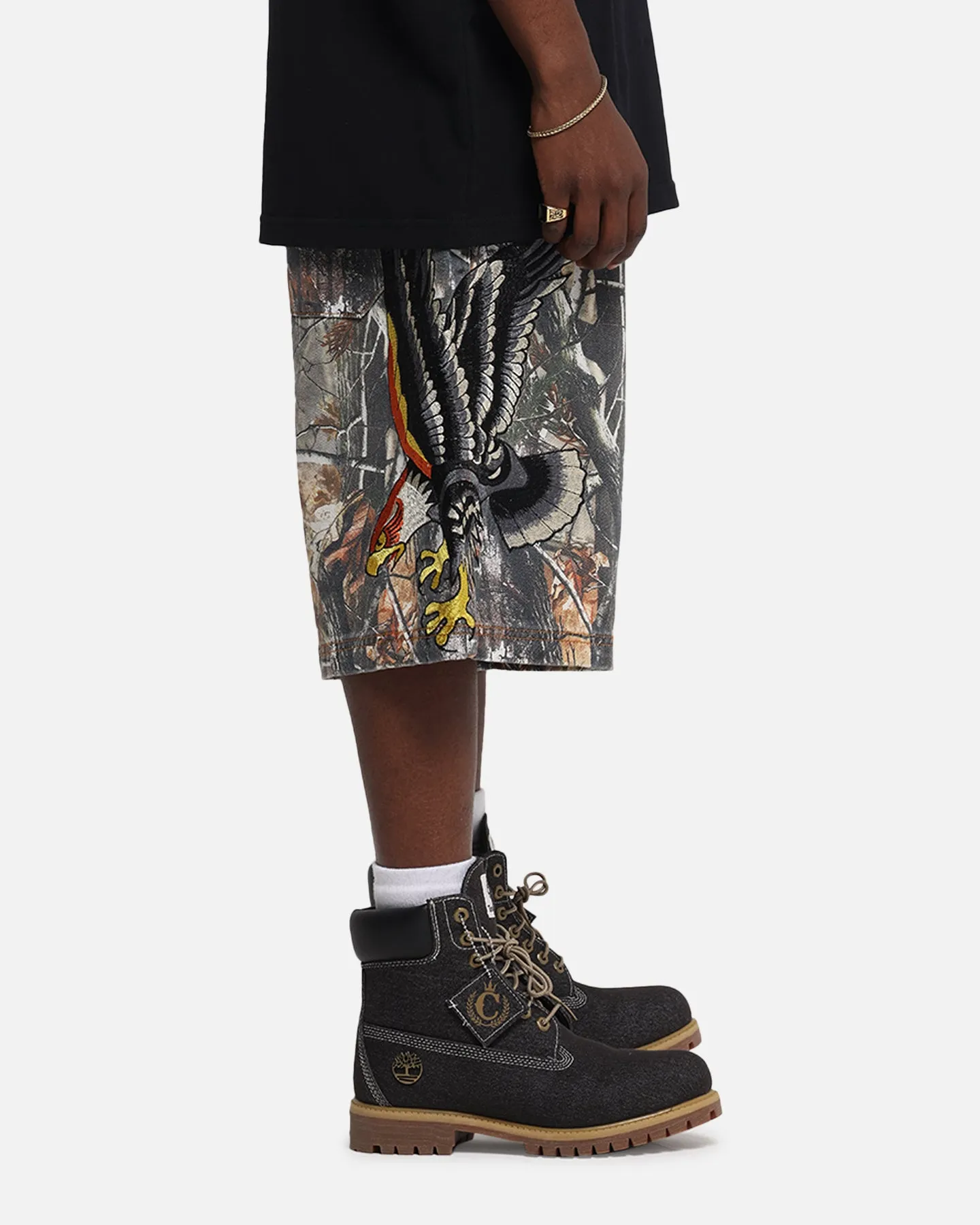 Ed Hardy Eagle Jorts Real Tree Camo Stretching Fit No Fuss