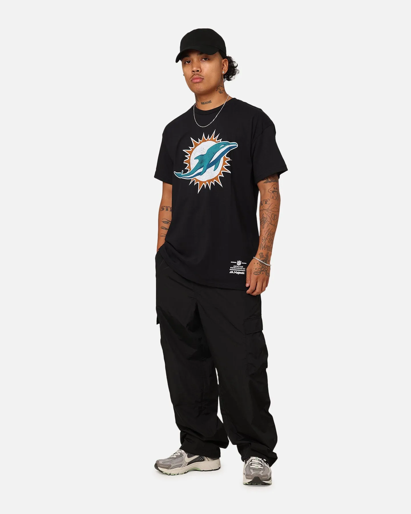 Majestic Athletic Miami Dolphins Team Crest T-Shirt Black Comfortable Piece
