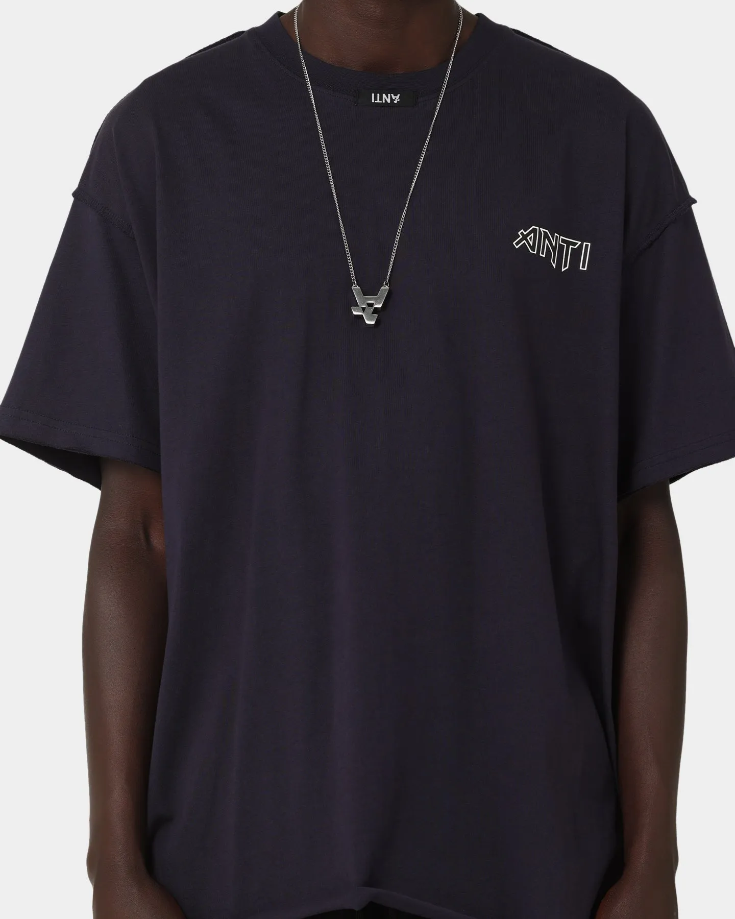 PocketDetail Chill Design The Anti Order Terminus T-Shirt Navy/White