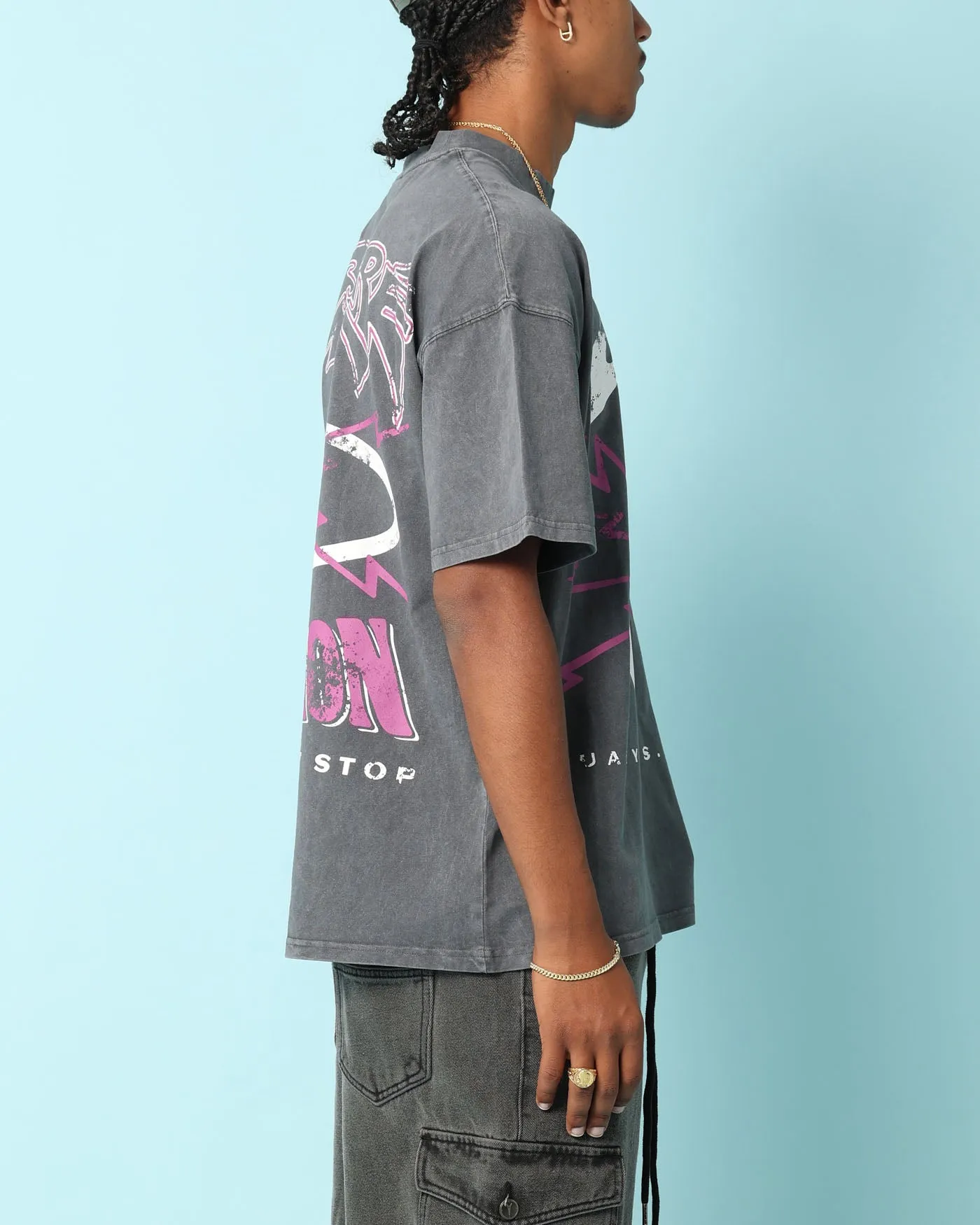 Light and Fresh Carr?? Revolution 13 Oversized T-Shirt Vintage Black