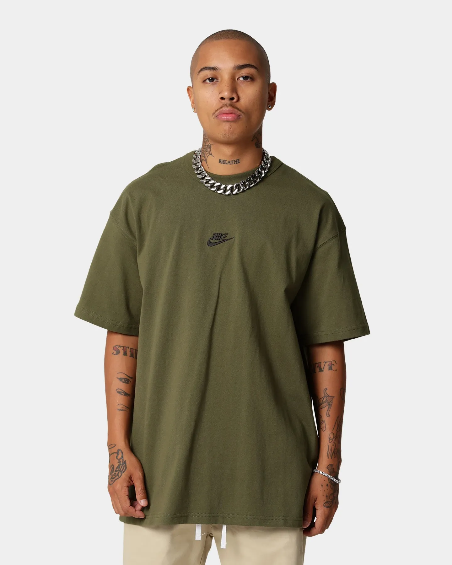 Nike Sportswear Premium Essential T-Shirt Rough Green Light Style Oversized Fit