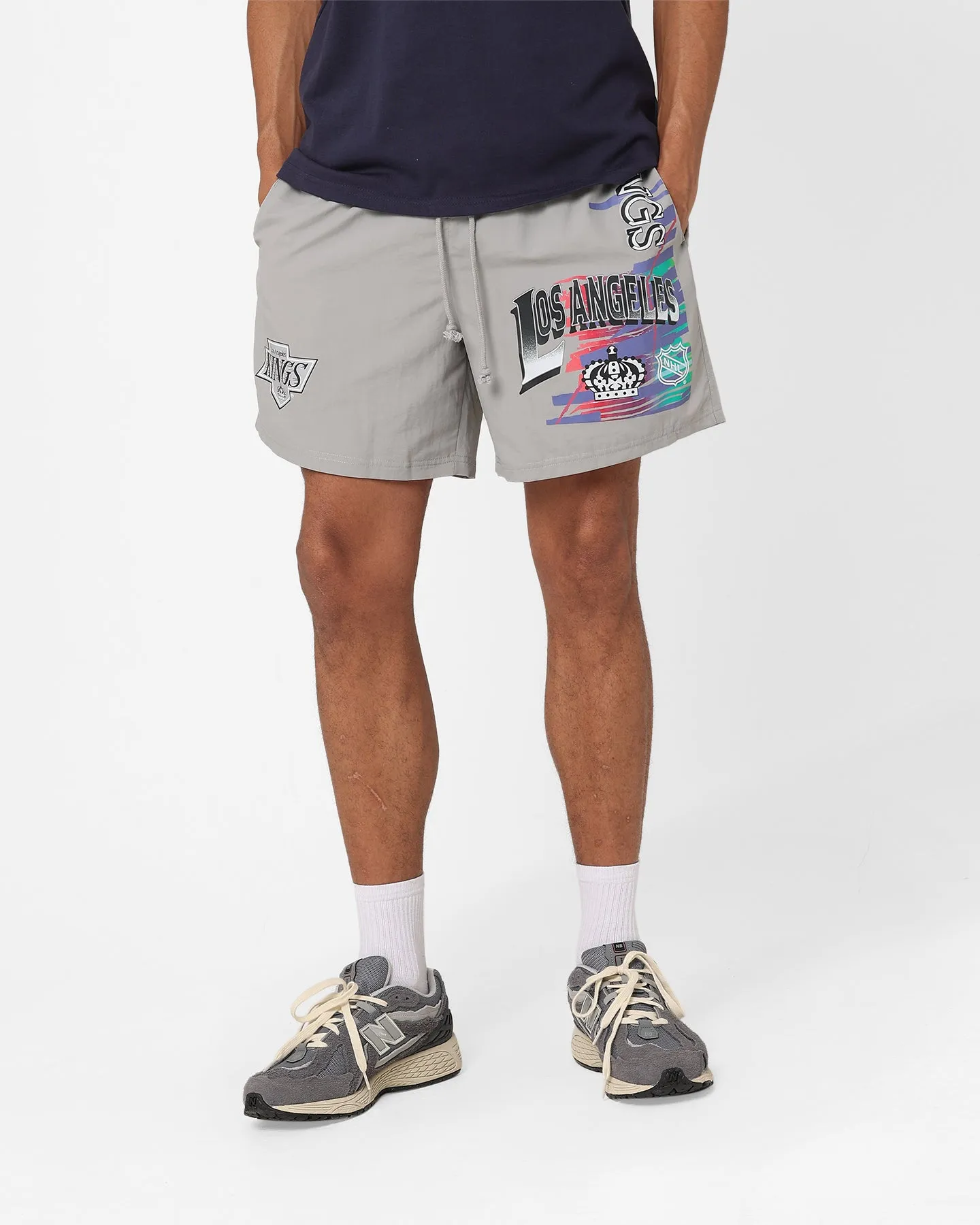 light feel Mitchell & Ness Los Angeles Kings Nylon Shorts Grey