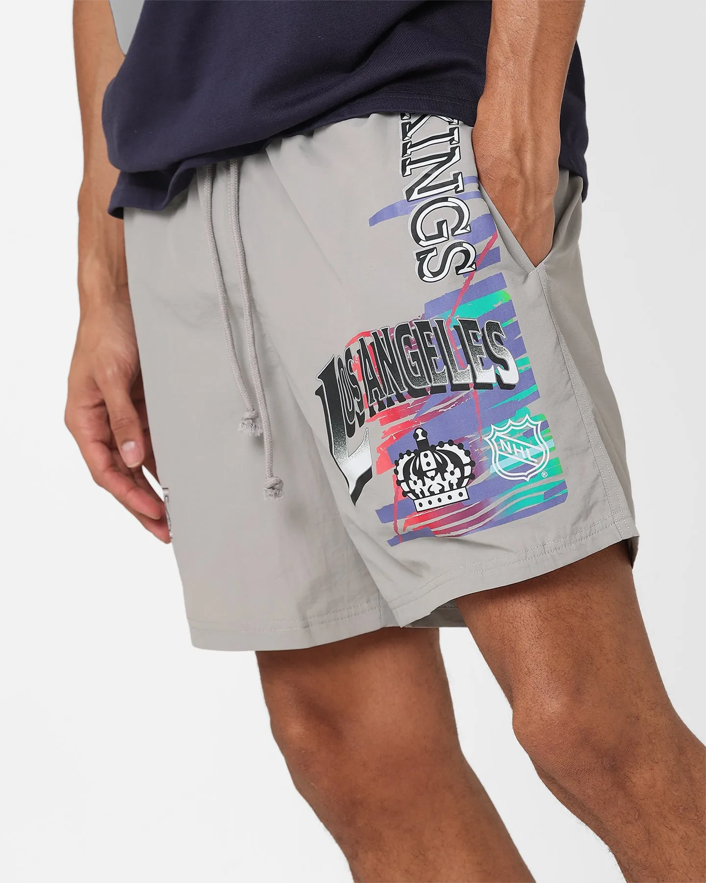 Mitchell & Ness Los Angeles Kings Nylon Shorts Grey Perfect Fit