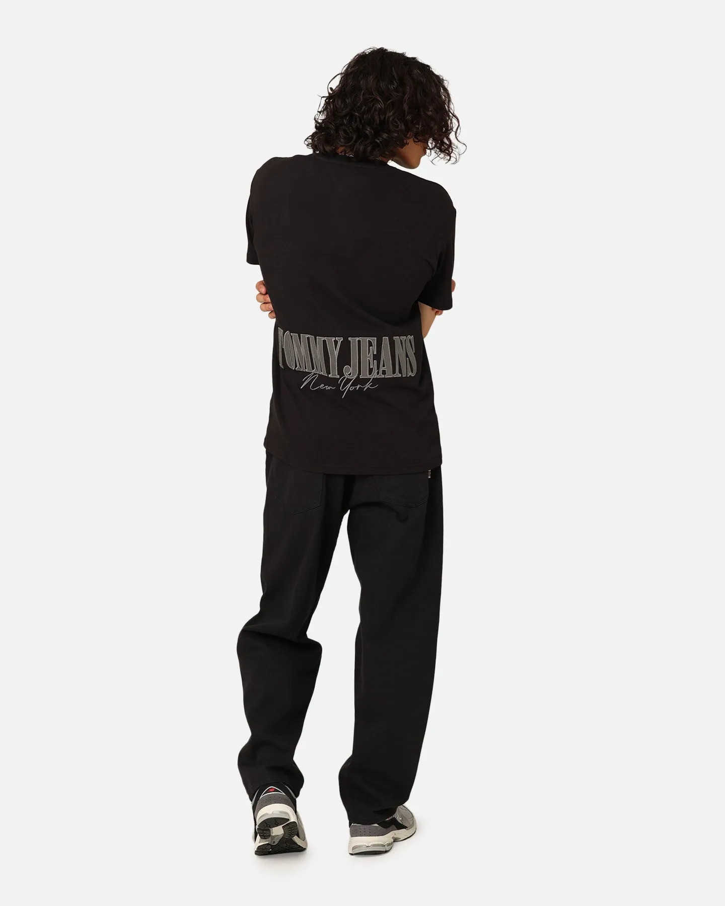 Outdoor Style Trend Reinforced Shoulder Seams Tommy Jeans Relaxed Tonal Linear T-Shirt Black