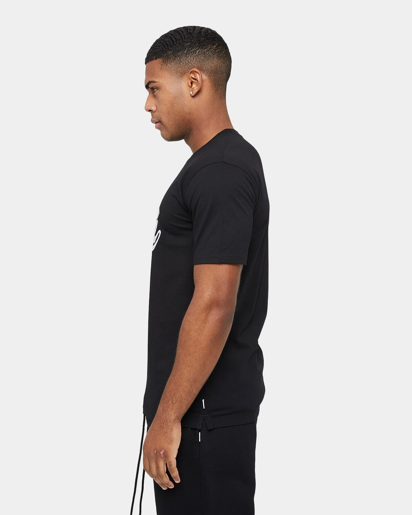 Carre Forme CLS T-Shirt Black/White Chic and Cozy Wear Breathable touch