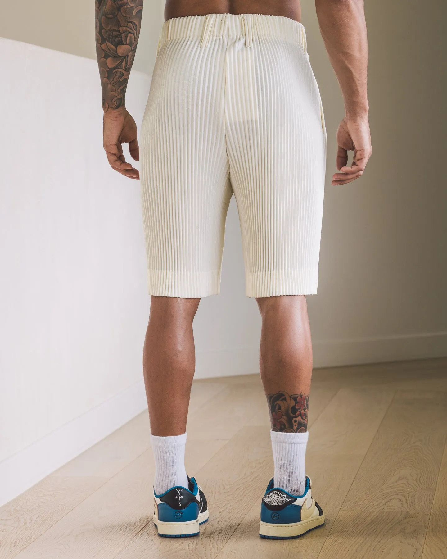 404 Harbour Plisse Shorts Ecru Anti Slip Waistband Formal Wear
