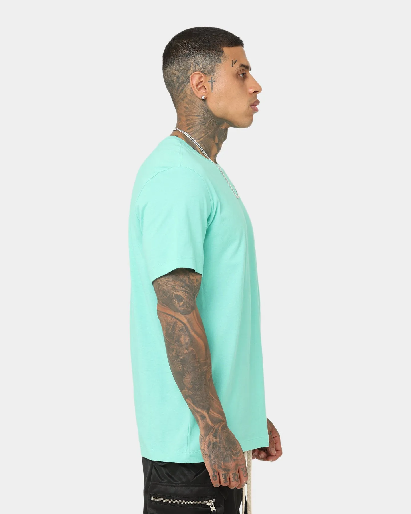 Bold and Comfortable Nike Nike Sportswear Club T-Shirt Light Menta