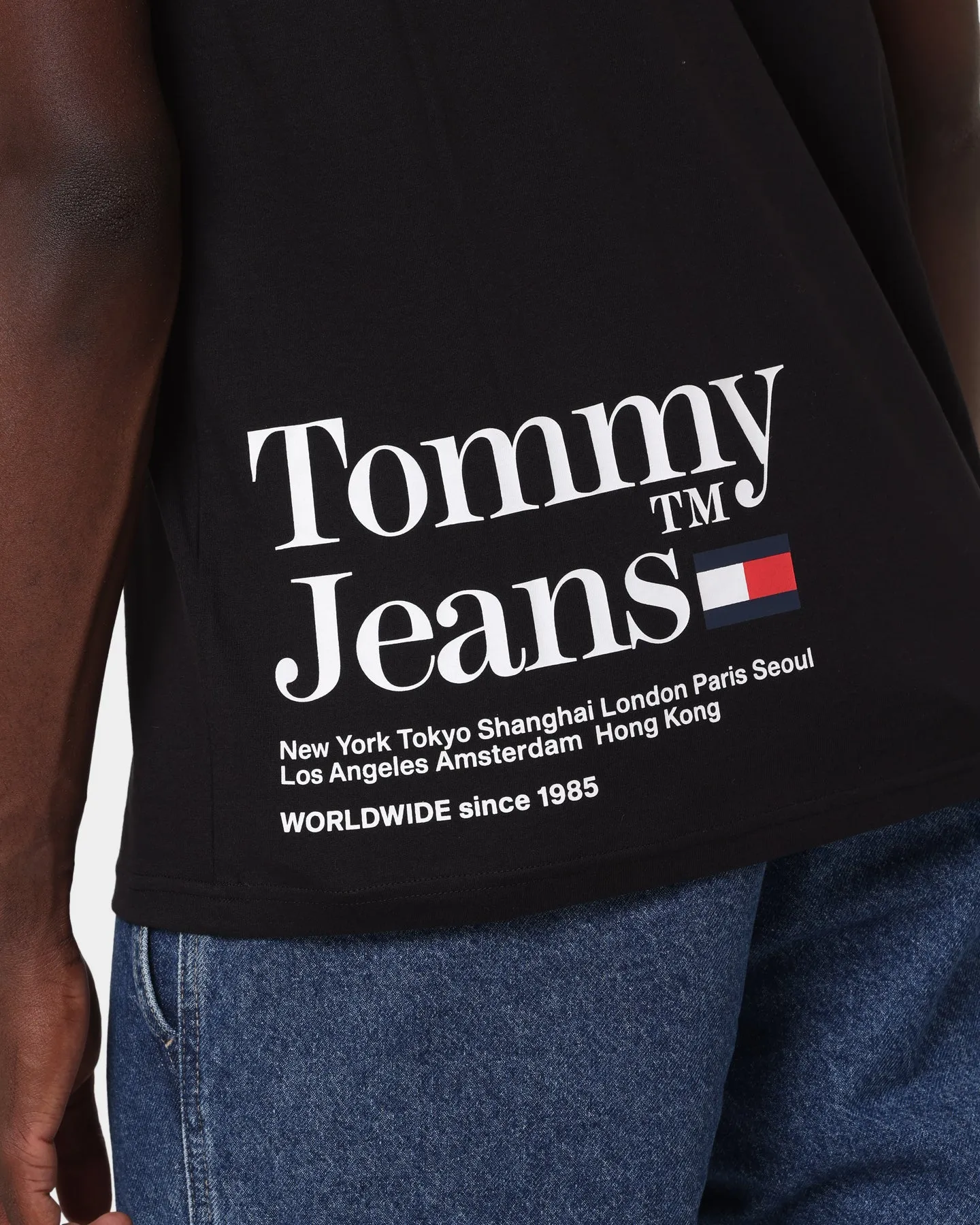 Modern Layer Sporty Look Wear Tommy Jeans TJM Tommy Text T-Shirt Black